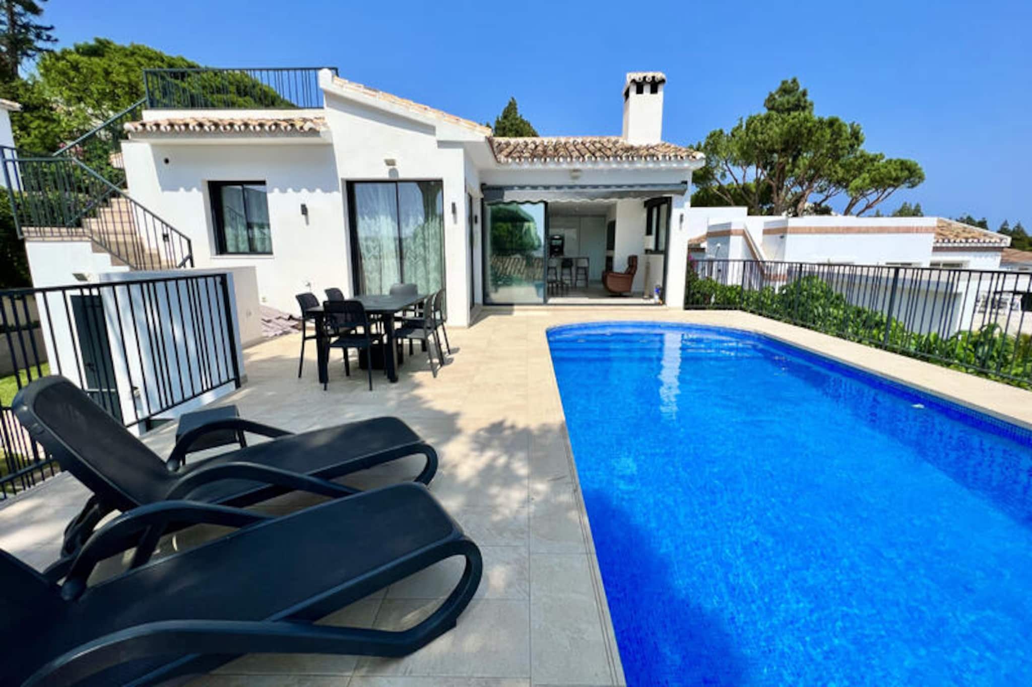 Villa in La Cala de Mijas with Pool