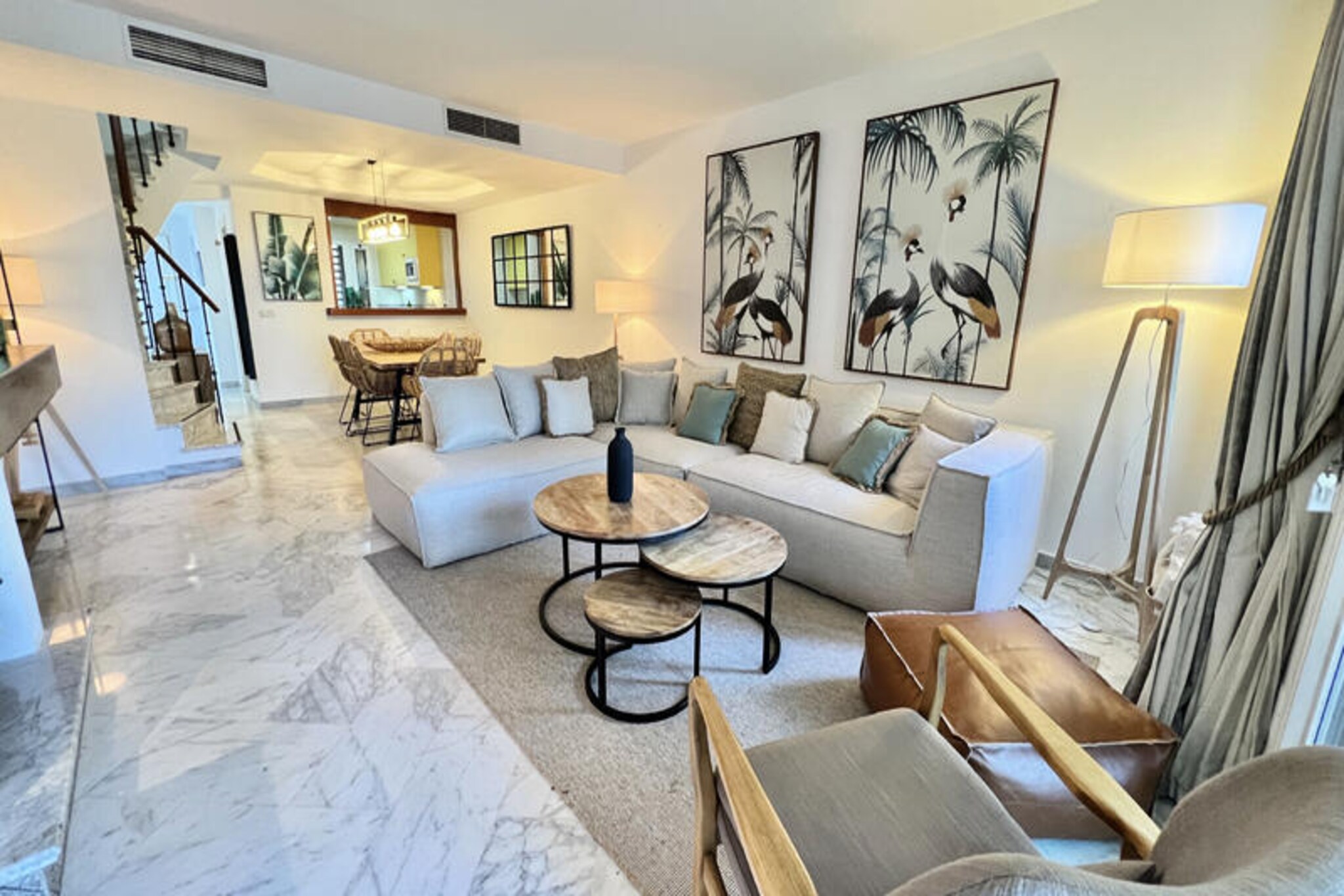 House in Estepona with Beach Access