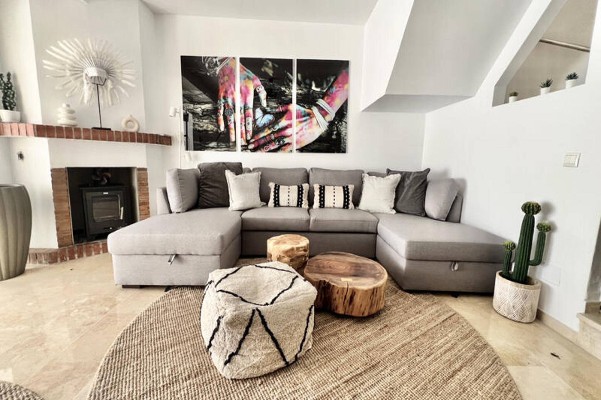 Step into a world of Mediterranean charm at this beautifully refurbished semi-detached house, where sunshine and relaxation go hand in hand. Located in a prime spot just a short stroll from local supermarkets, vibrant bars, delightful restaurants, a pharmacy, and the bus stop, this property ensures you can leave your car behind and fully immerse yourself in the laid-back Spanish lifestyle. The golden sands of the nearby beach are also within walking distance, making it the perfect retreat for sunseekers and sea lovers alike.
Spread across three floors, this spacious home offers four comfortable bedrooms, three modern bathrooms, and an additional guest toilet, making it ideal for families or groups of friends. The boho-chic decor creates a warm and inviting atmosphere, while the bright open-plan kitchen and living area set the stage for unforgettable moments together. Step out onto the terrace to enjoy direct access to the lush shared gardens and a sparkling swimming pool, open during the summer months. Please note that the staircase is relatively steep, adding a touch of traditional character to the home.
For those looking to explore, the glamour of Marbella is just a 15-minute drive away, while the renowned Puerto Banus is only a few minutes further. Whether you’re savoring local cuisine, shopping in chic boutiques, or simply soaking up the Costa del Sol sunshine, this location offers endless possibilities for adventure and relaxation.
With thoughtful touches like a welcome pack of essentials and the promise of unforgettable memories, this property is your gateway to a dream Spanish getaway. Book now and let the Costa del Sol enchant you!