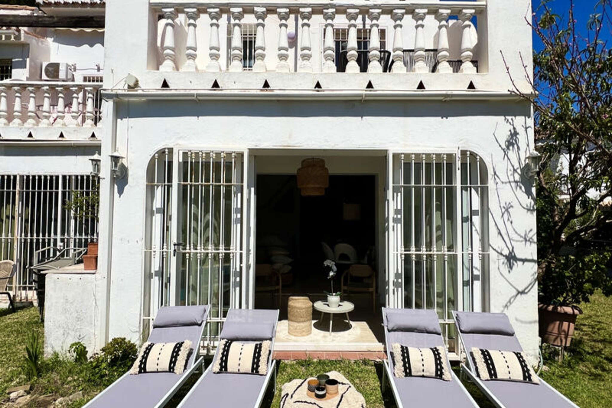 House in Marbella with Shared Pool Access