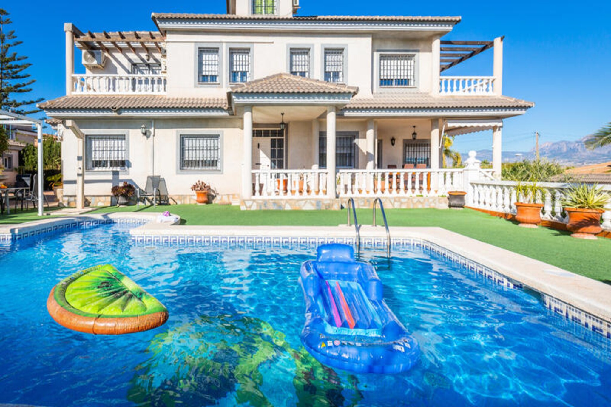 Villa in Mutxamiel with Private Pool & BBQ