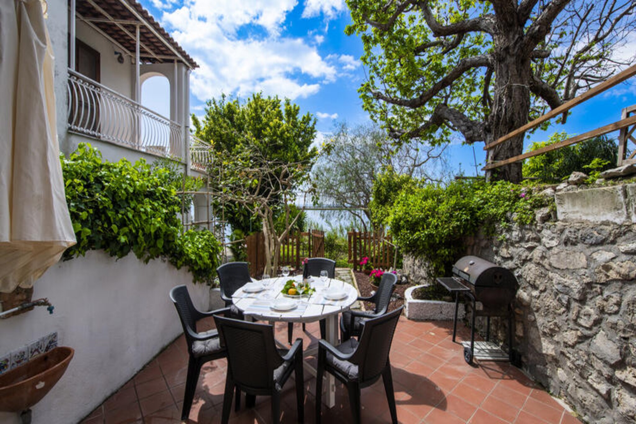 House in Praiano with Capri Sea Views