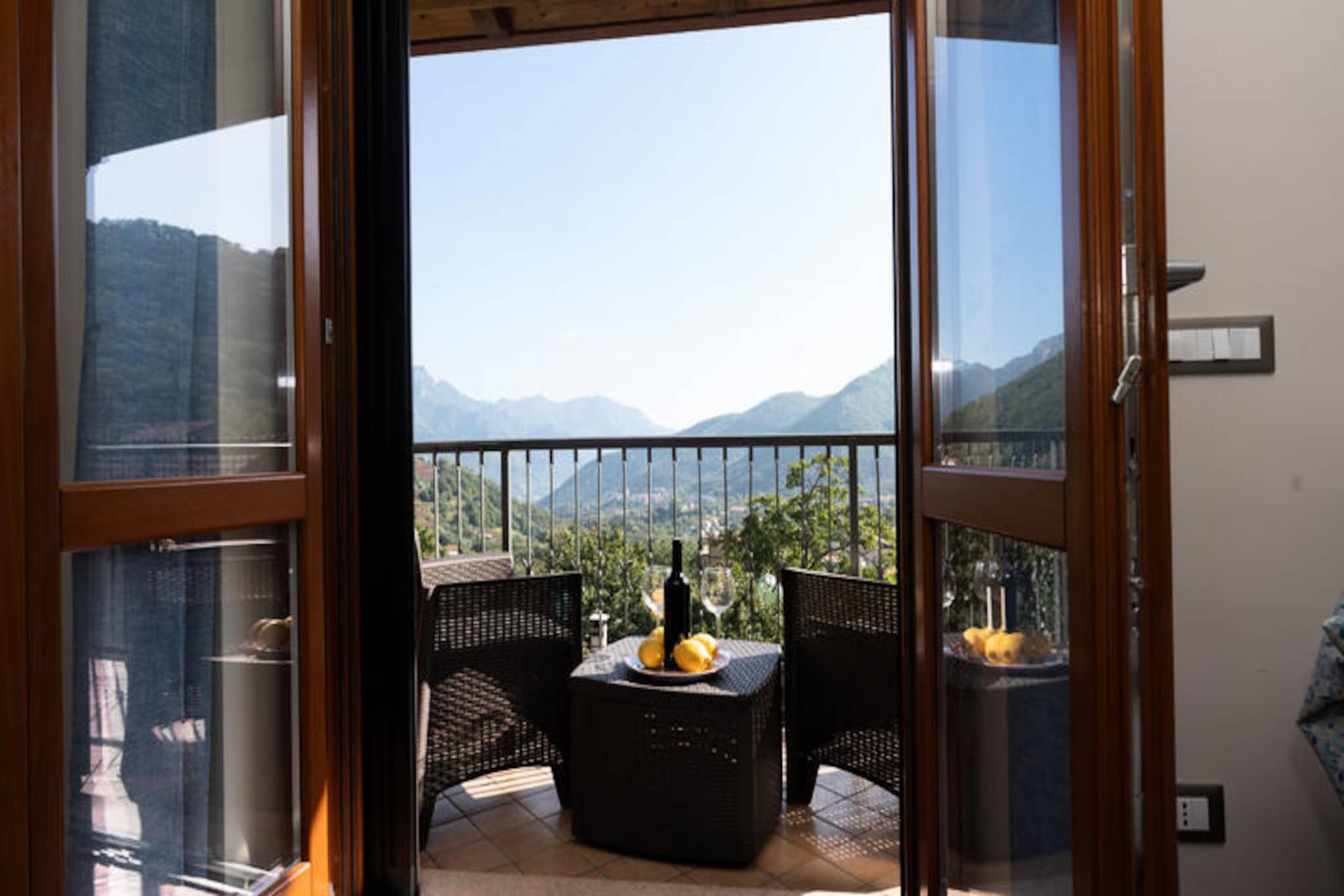 House in Tramonti with Jacuzzi & Garden