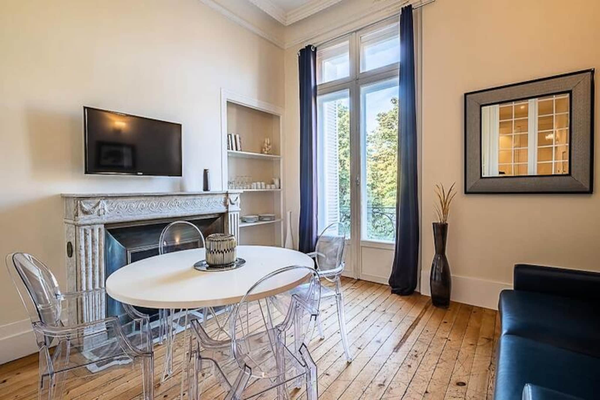 Apartment in Bordeaux near Place Gambetta