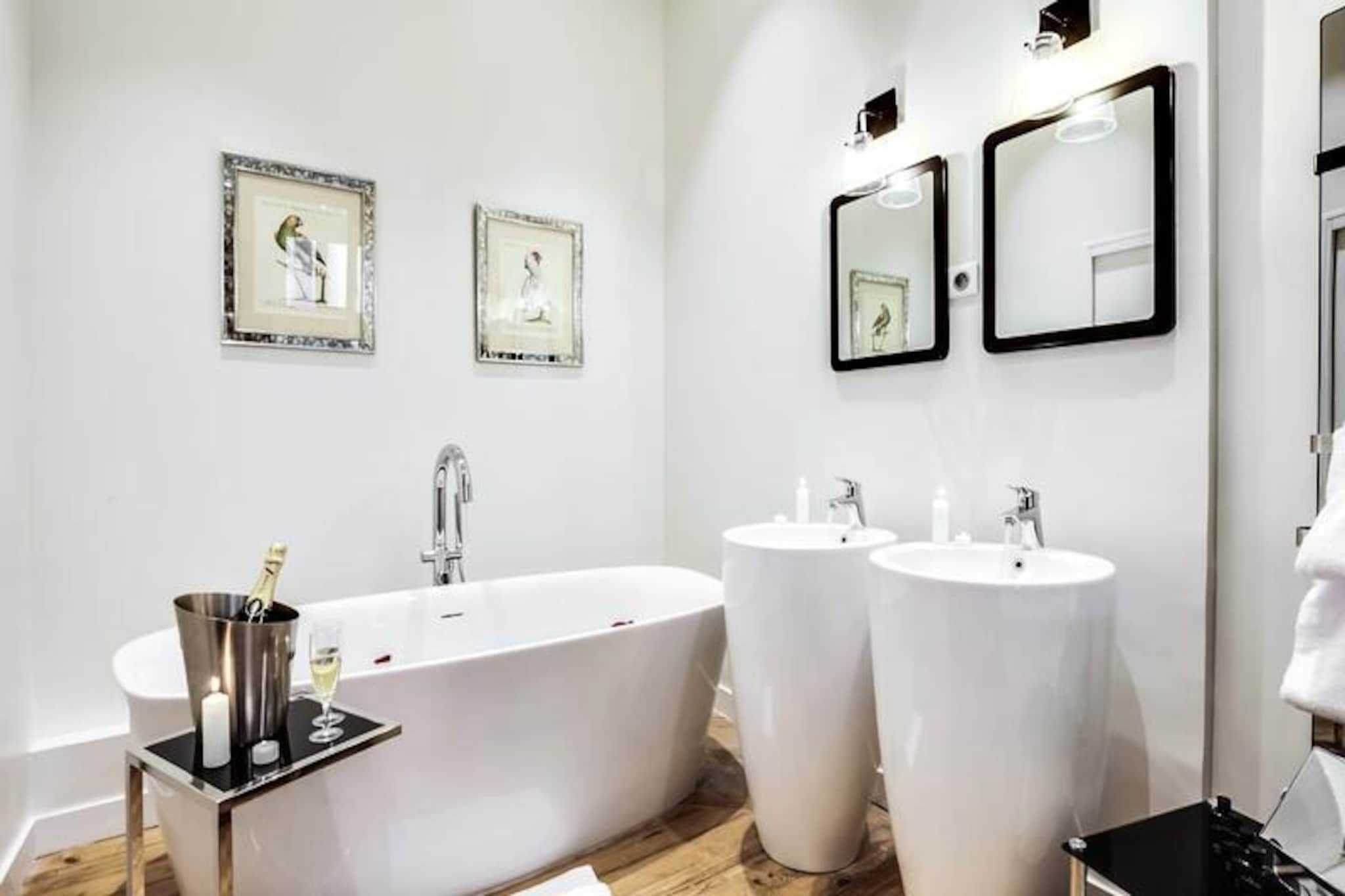 Apartment in Bordeaux near Place Gambetta