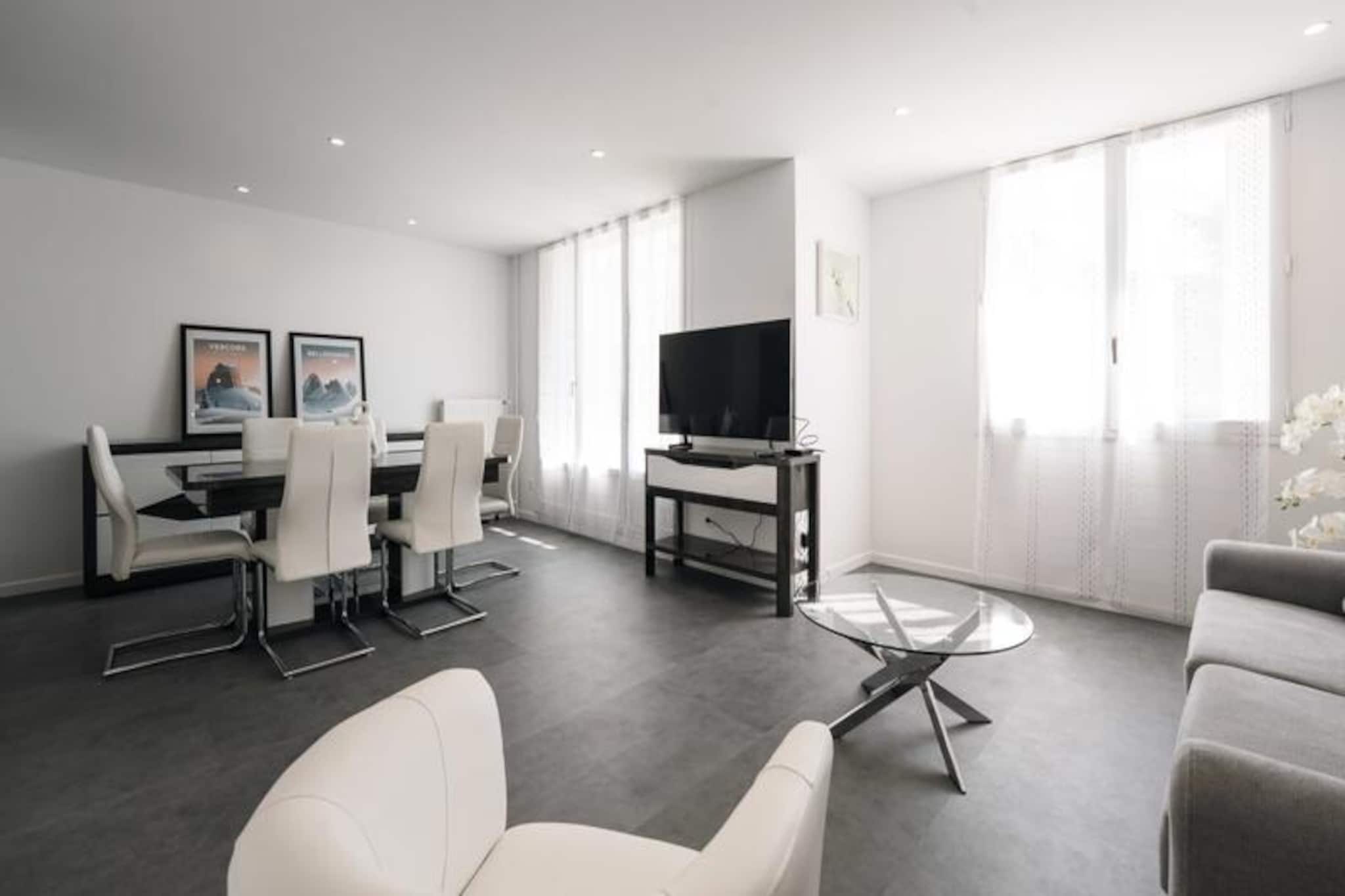 Apartment in Grenoble with Balcony Views