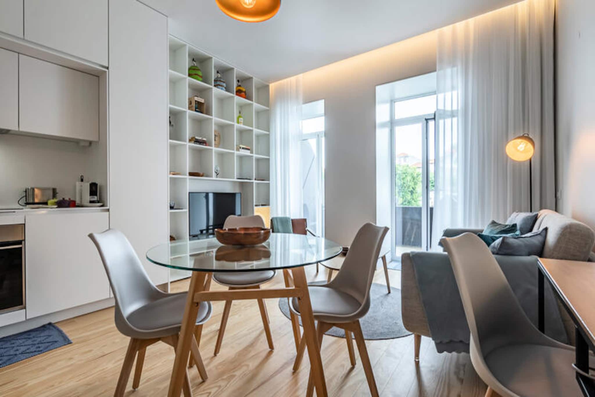 Apartment in Porto with Garden Views
