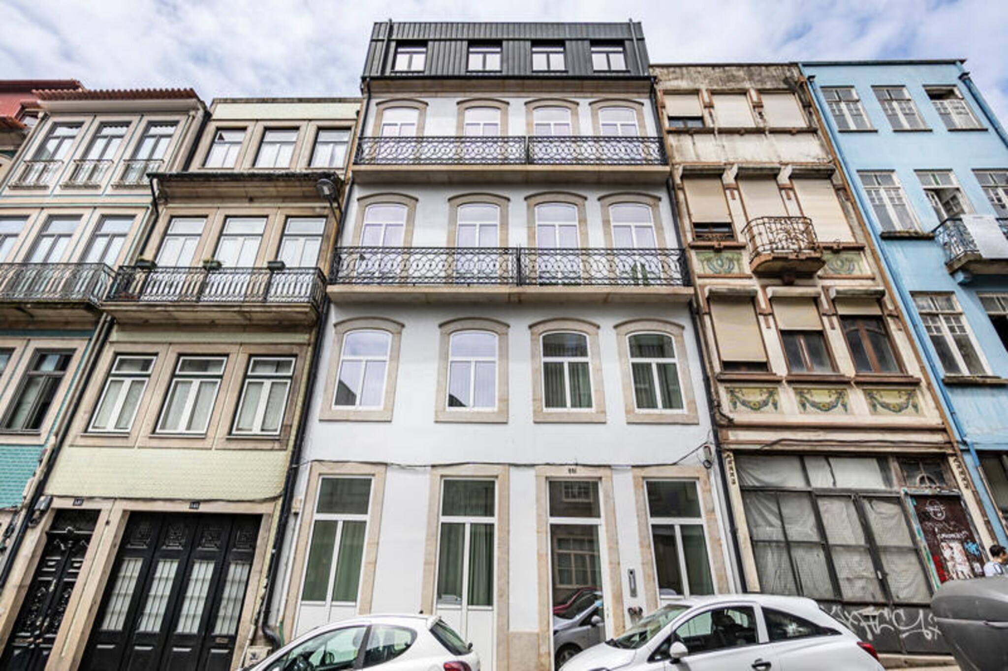 Apartment in Porto with Garden Views