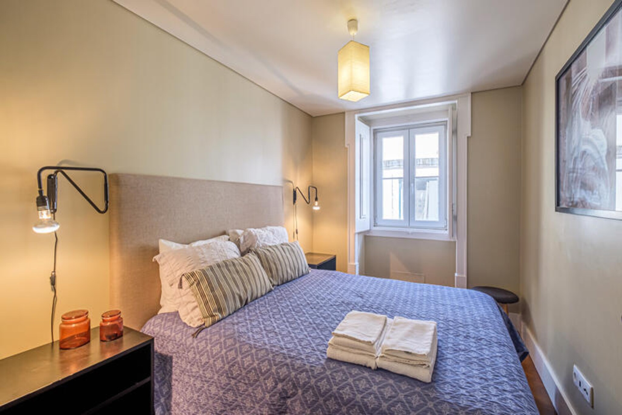 In the heart of Lisbon's vibrant city center, this spacious and modern apartment invites you to experience the charm of Portugal's capital with all the comforts of home. Just a short stroll from the shimmering waters of the Tagus River, this property offers a perfect blend of urban convenience and serene relaxation. Whether you're exploring the historic streets of Baixa Chiado or enjoying the lively atmosphere of nearby cafes and shops, this location places you at the center of it all.
The apartment spans 115 m² and is thoughtfully designed to accommodate up to six guests across three comfortable bedrooms. With air conditioning, Wi-Fi, and a satellite TV offering channels in multiple languages, you'll find everything you need for a relaxing stay. The fully equipped kitchen, complete with a refrigerator, microwave, oven, and dishwasher, makes it easy to prepare meals, while the cozy living spaces and private balcony provide the perfect setting to unwind after a day of sightseeing. Additional amenities such as a washing machine, iron, and hairdryer ensure a hassle-free experience.
Step outside, and you'll find yourself just 250 meters from the Pingo Doce supermarket and the iconic Tagus River. The Baixa Chiado metro station is only 500 meters away, offering seamless access to Lisbon's top attractions. For beach lovers, the sandy shores of Caparica and Algés are just a 10 km drive, while the historic Sta Apolónia train station connects you to the rest of Portugal. Lisbon Airport is conveniently located 10 km away, making your arrival and departure effortless.
Whether you're here to explore Lisbon's rich history, indulge in its culinary delights, or simply relax by the river, this apartment offers the ideal base for an unforgettable stay in one of Europe's most captivating cities.