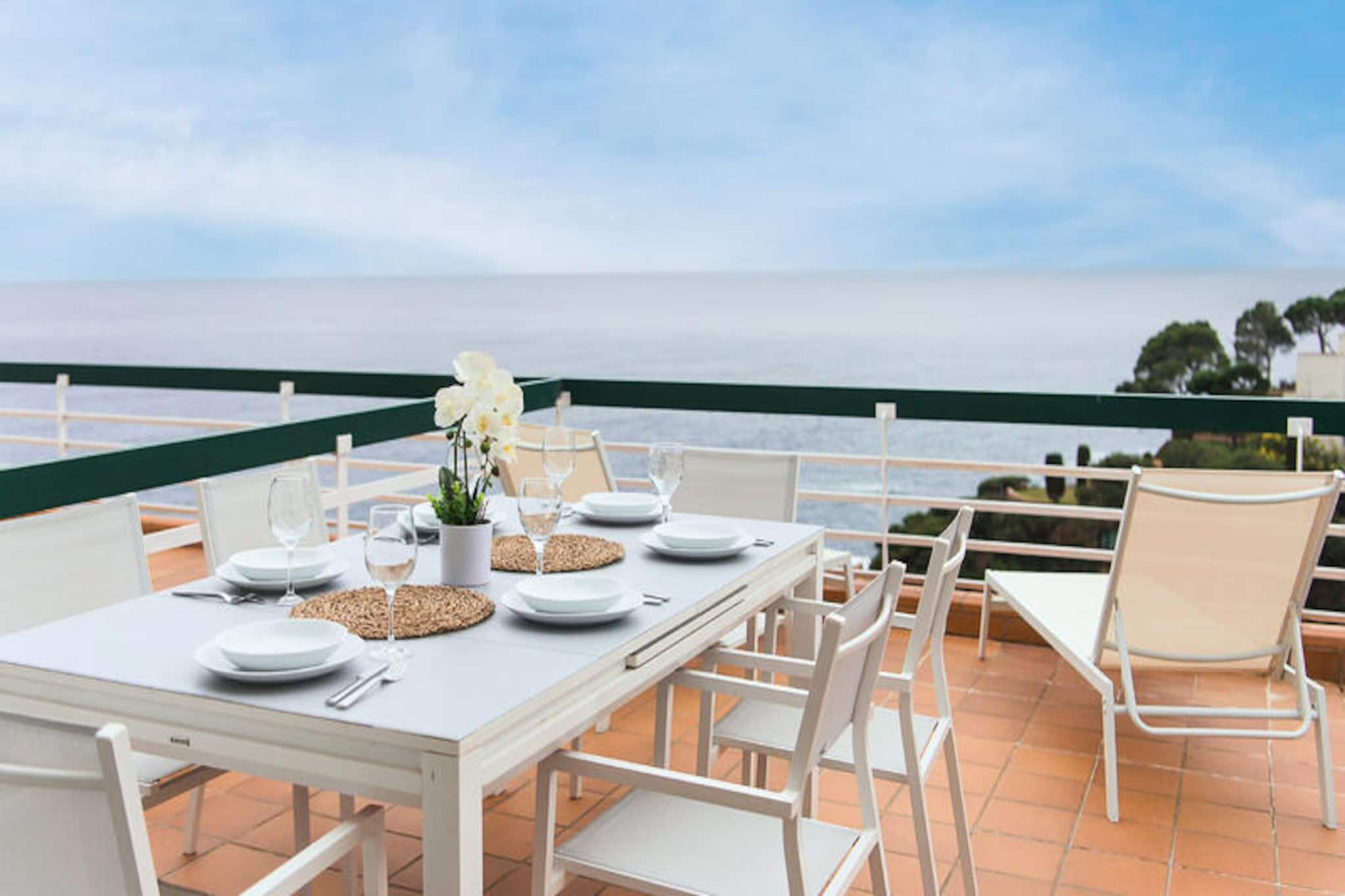 Apartment in Costa Brava with Sea Views