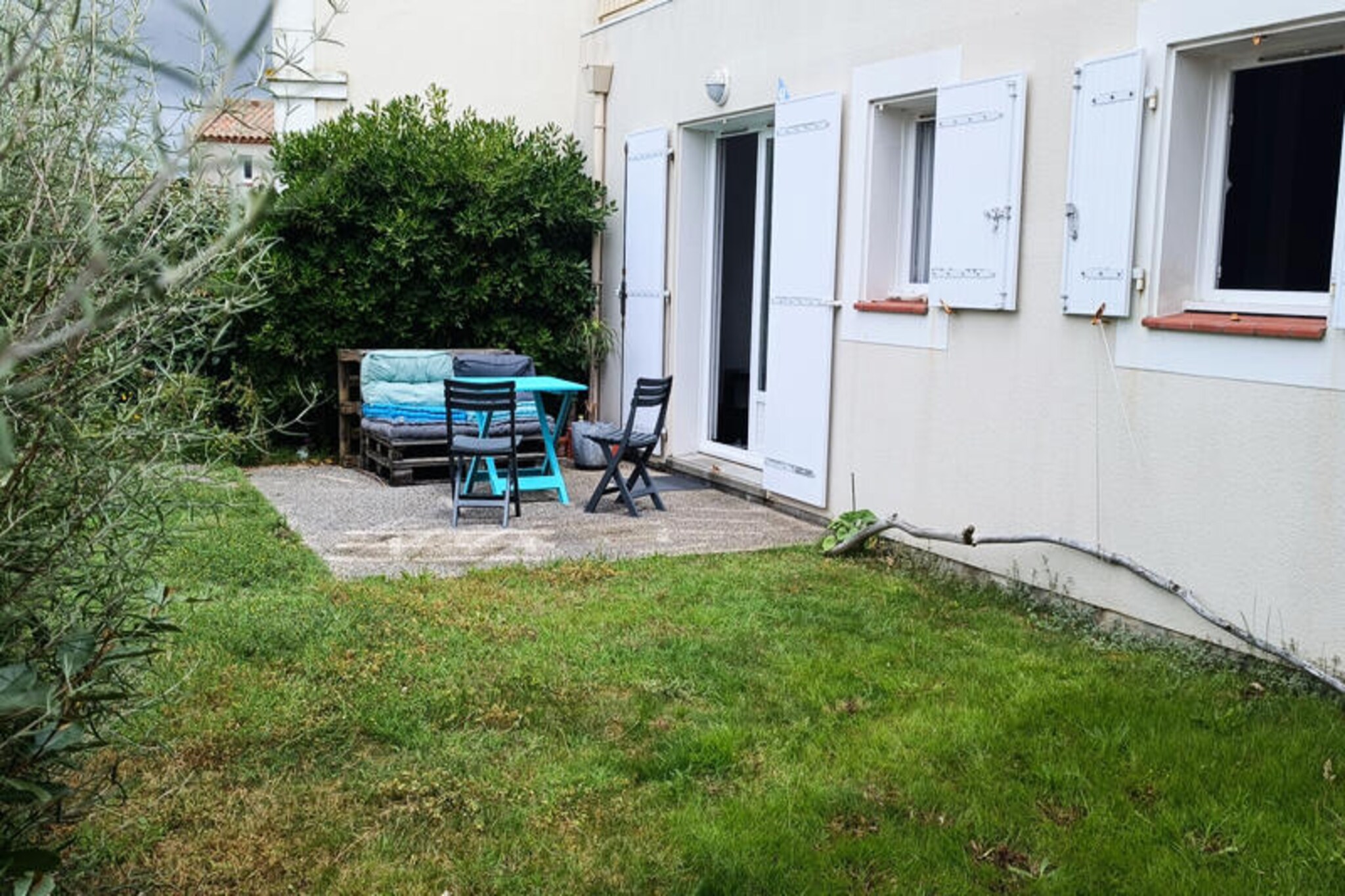 Apartment in Chaume with Pool and Garden