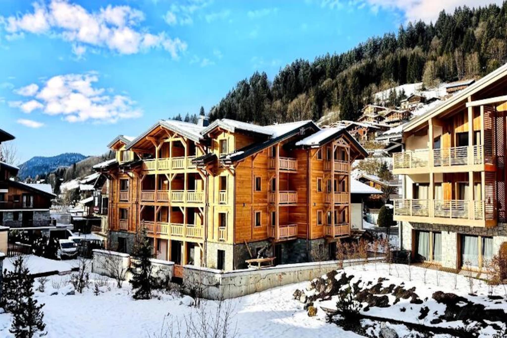 In the heart of the charming French Alps, this modern and elegant apartment in the Flocon Bleu residence offers a serene retreat just steps from the vibrant market square. Built in 2025, the property combines contemporary design with alpine charm, creating a welcoming atmosphere for families and groups seeking a memorable mountain escape. From the moment you step inside, the refined decor, generous spaces, and high-quality materials make you feel right at home. The residence is nestled in a peaceful area yet remains conveniently close to all amenities, ensuring both tranquility and accessibility.
The apartment comfortably accommodates up to six guests, featuring two spacious bedrooms, including a luxurious master suite with an en-suite bathroom, and a versatile third sleeping area. The open-plan living room is thoughtfully designed, with a fully equipped kitchen, dining area, and a cozy lounge that opens onto a private terrace. Here, you can unwind with a cup of coffee while soaking in the crisp alpine air. Modern conveniences such as a washer-dryer, fiber optic Wi-Fi, and individual heat pump heating ensure a comfortable stay year-round. Additional amenities include underground parking and a private ski locker, making it an ideal base for winter sports enthusiasts.
Located just 400 meters from the nearest ski slopes and the French Ski School (ESF), this property is perfect for those eager to hit the pistes. A short stroll takes you to local shops, restaurants, and the shuttle stop, while the surrounding area offers endless opportunities for outdoor adventures, from skiing and snowboarding in winter to hiking and cycling in summer. After a day of exploration, return to the comfort of your alpine haven, where every detail has been designed to enhance your stay.
Whether you're seeking thrilling mountain activities or a peaceful retreat, this apartment in Flocon Bleu invites you to slow down, savor the seasons, and create lasting memories in the heart of the Alps.