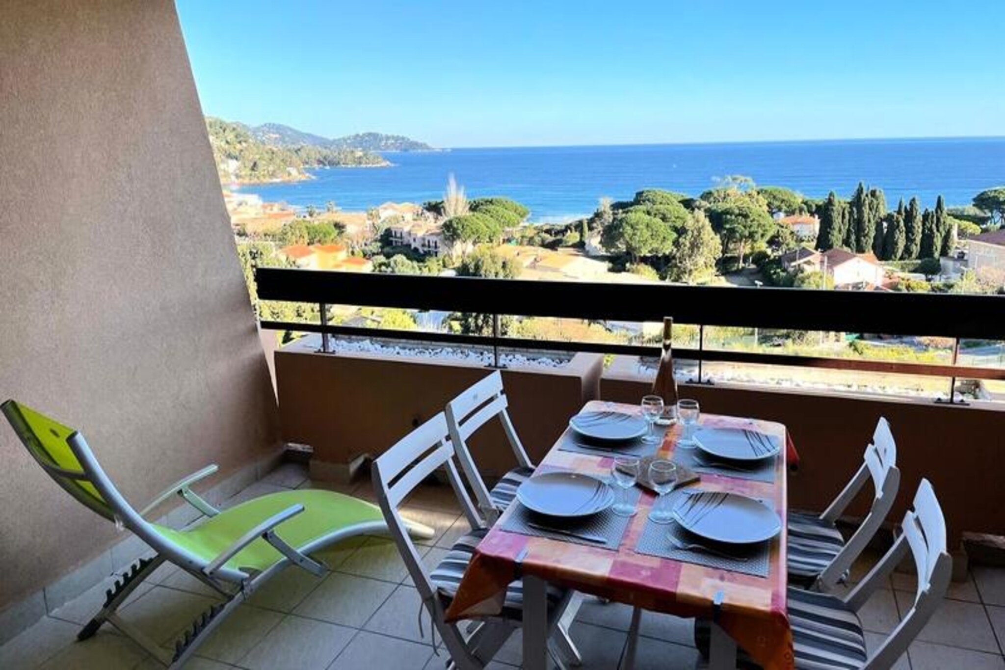 Apartment near Saint-Clair Beach & View