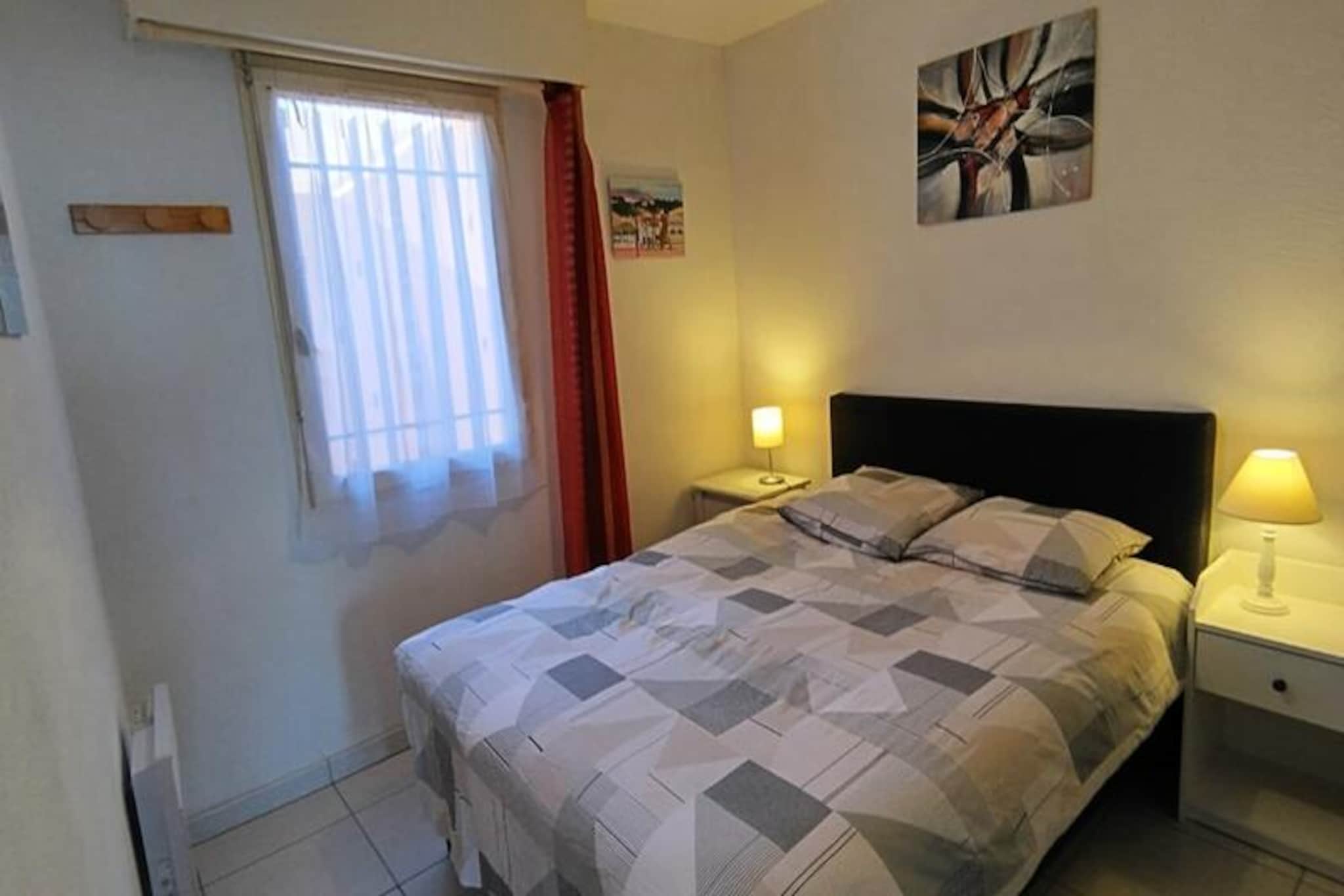 Apartment near Saint-Clair Beach & View