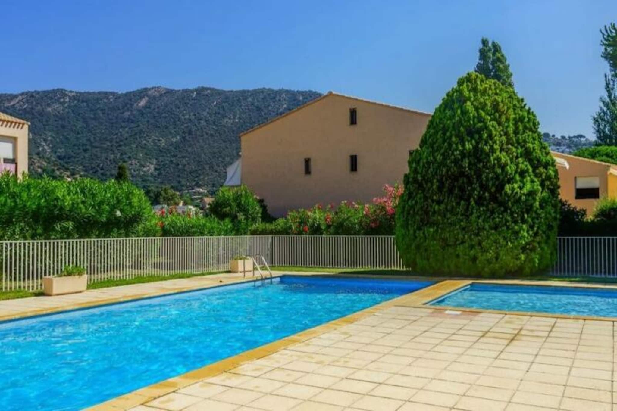 Apartment in Saint-Clair near the Beach