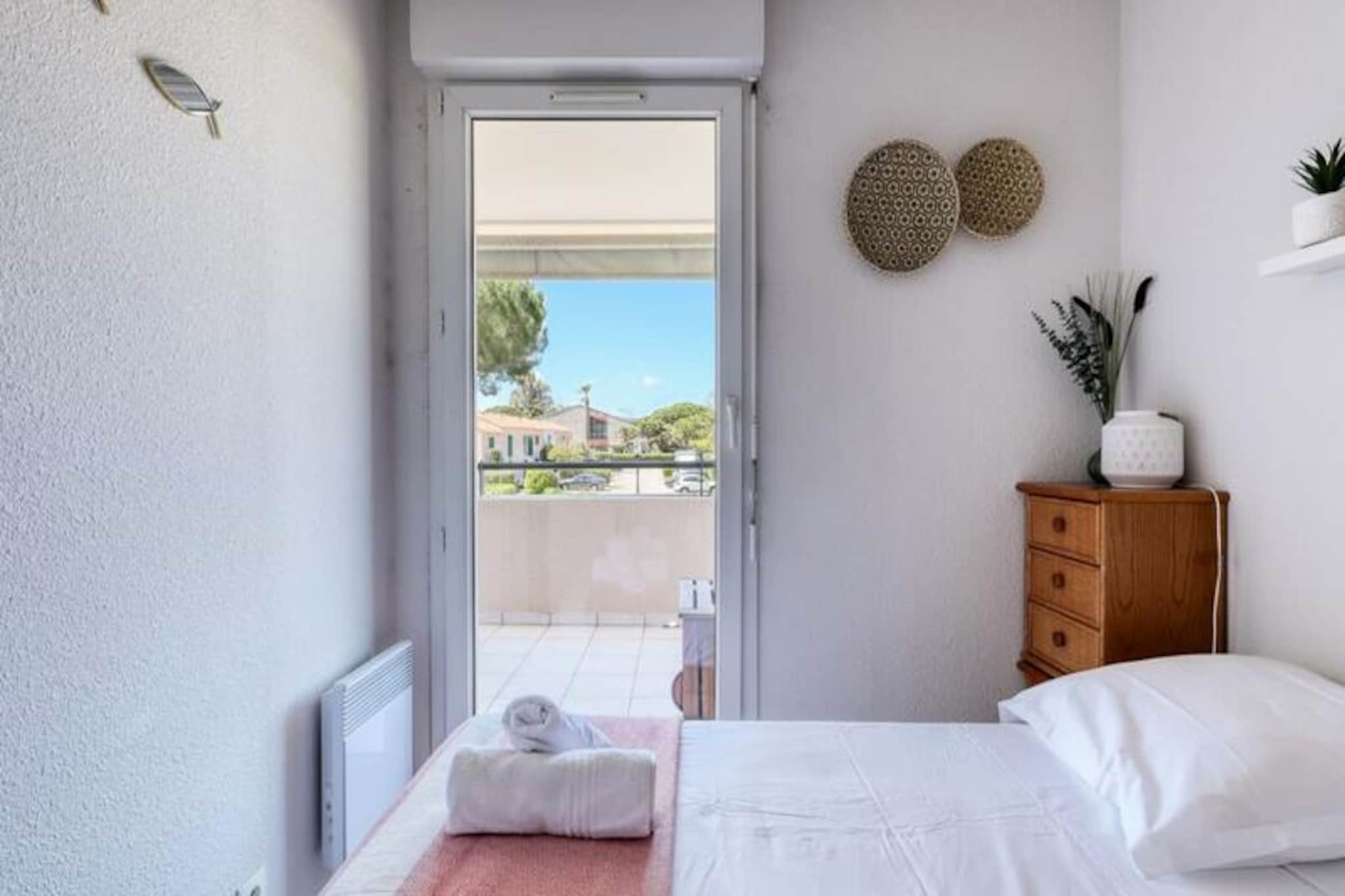 Apartment in Le Lavandou with Pool Access