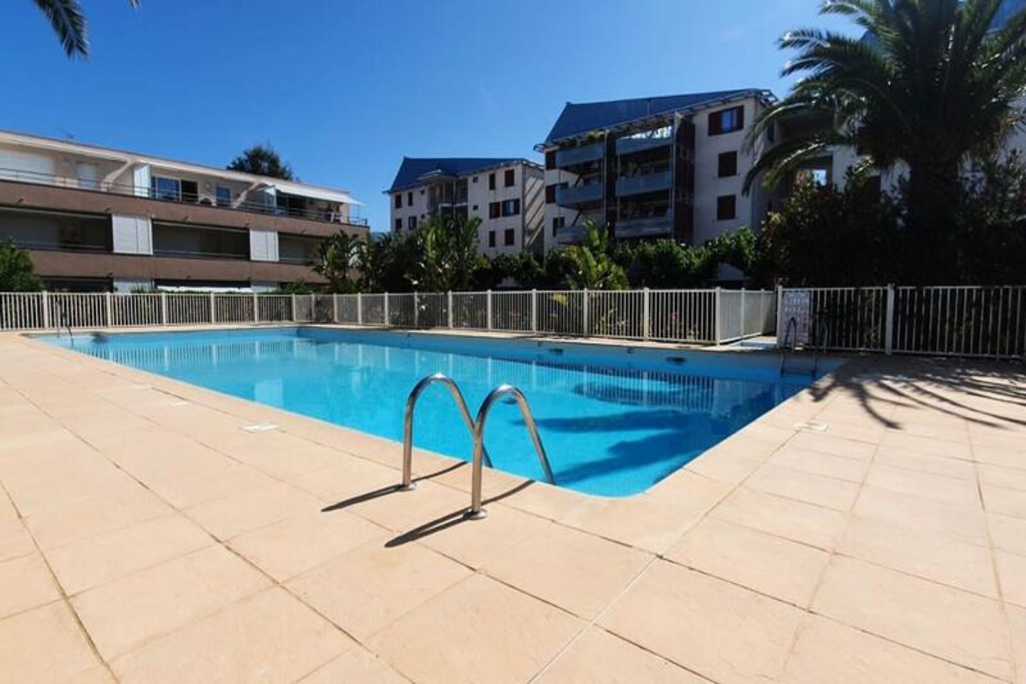 Apartment in Le Lavandou with Pool Access