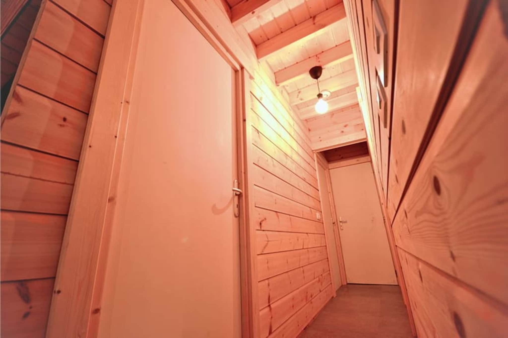 Ardennes Chalet with Balcony, Sauna