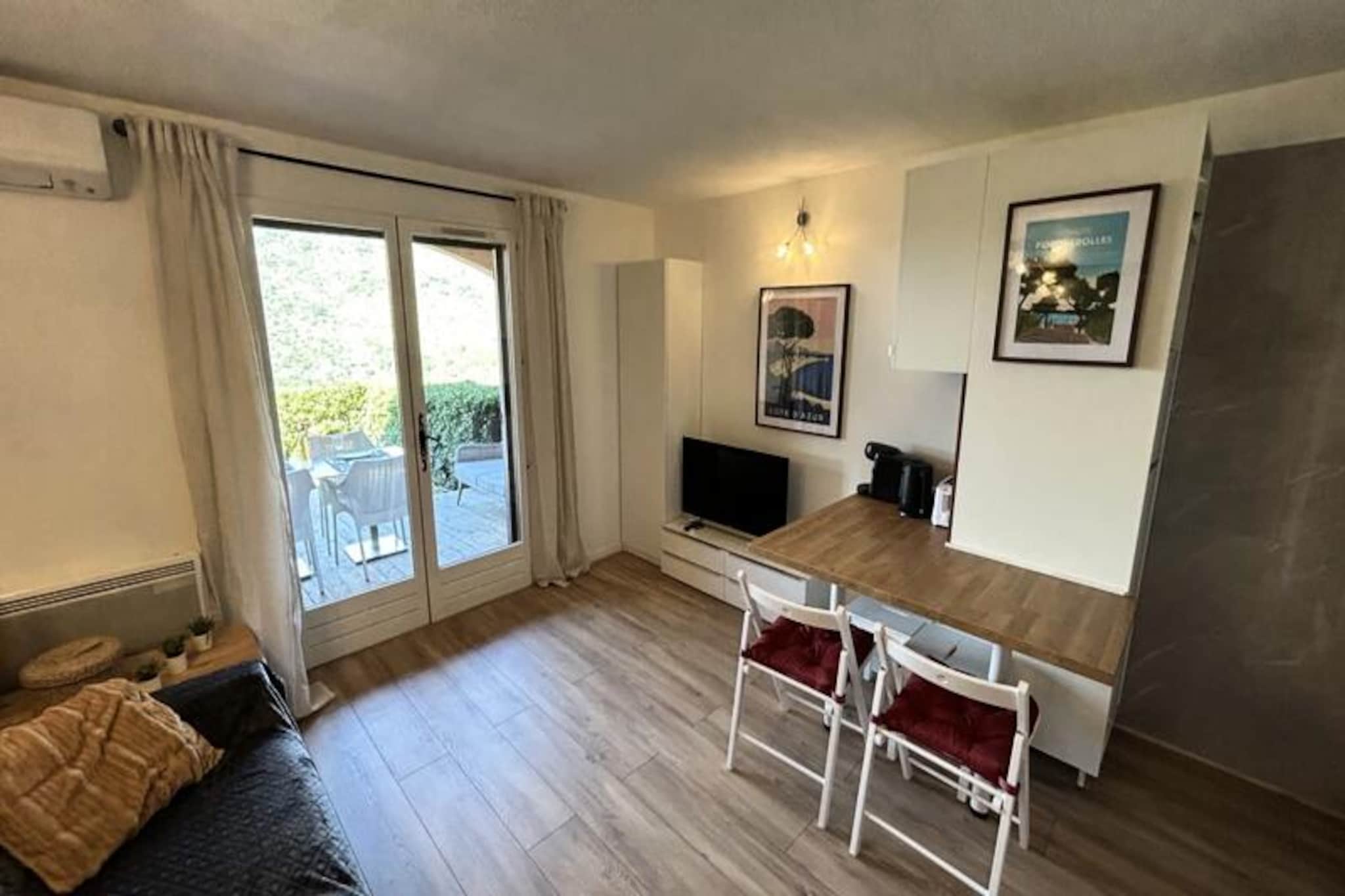 Apartment in Saint-Clair with Sea Views