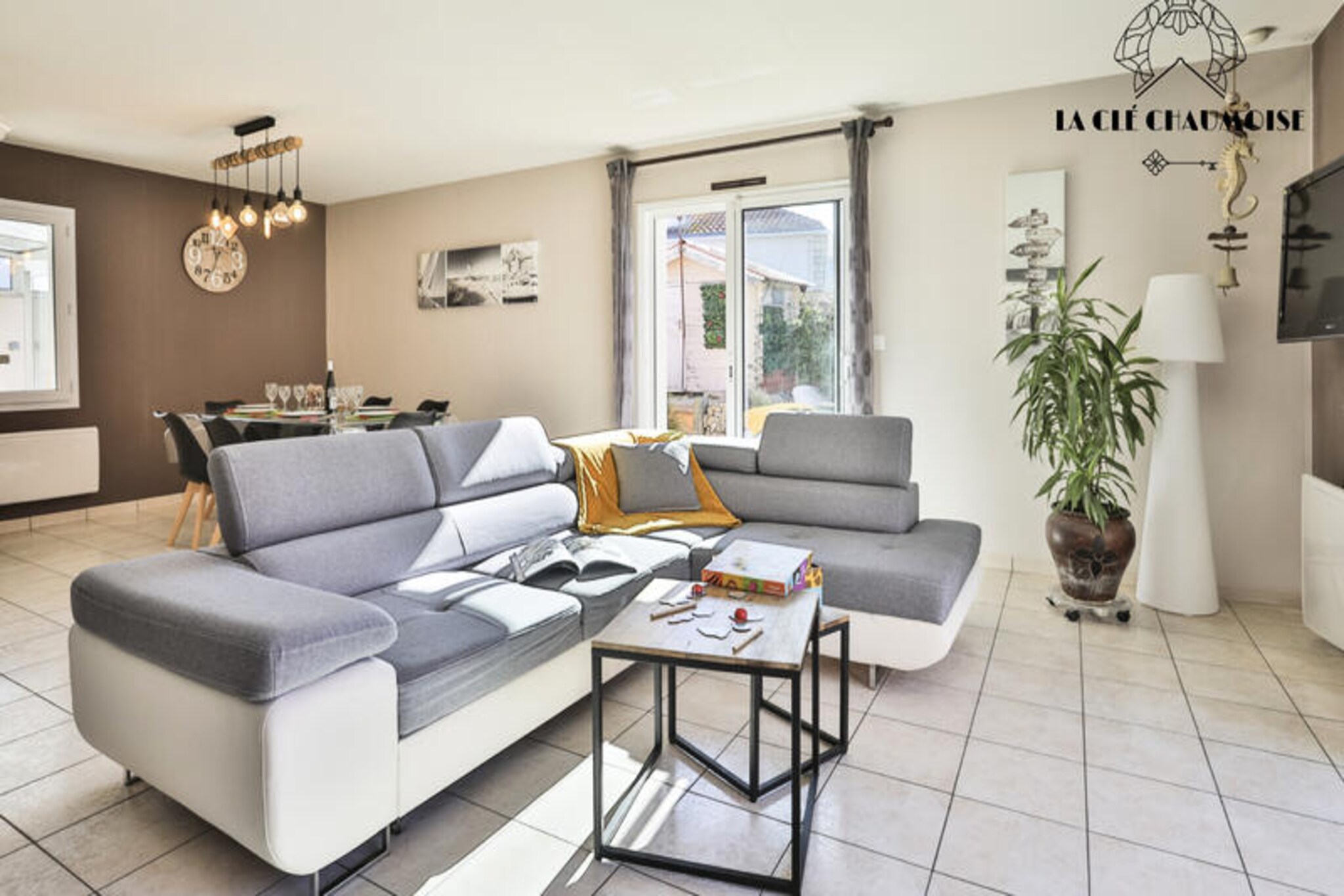 Villa in Les Sables with Pool & Jacuzzi