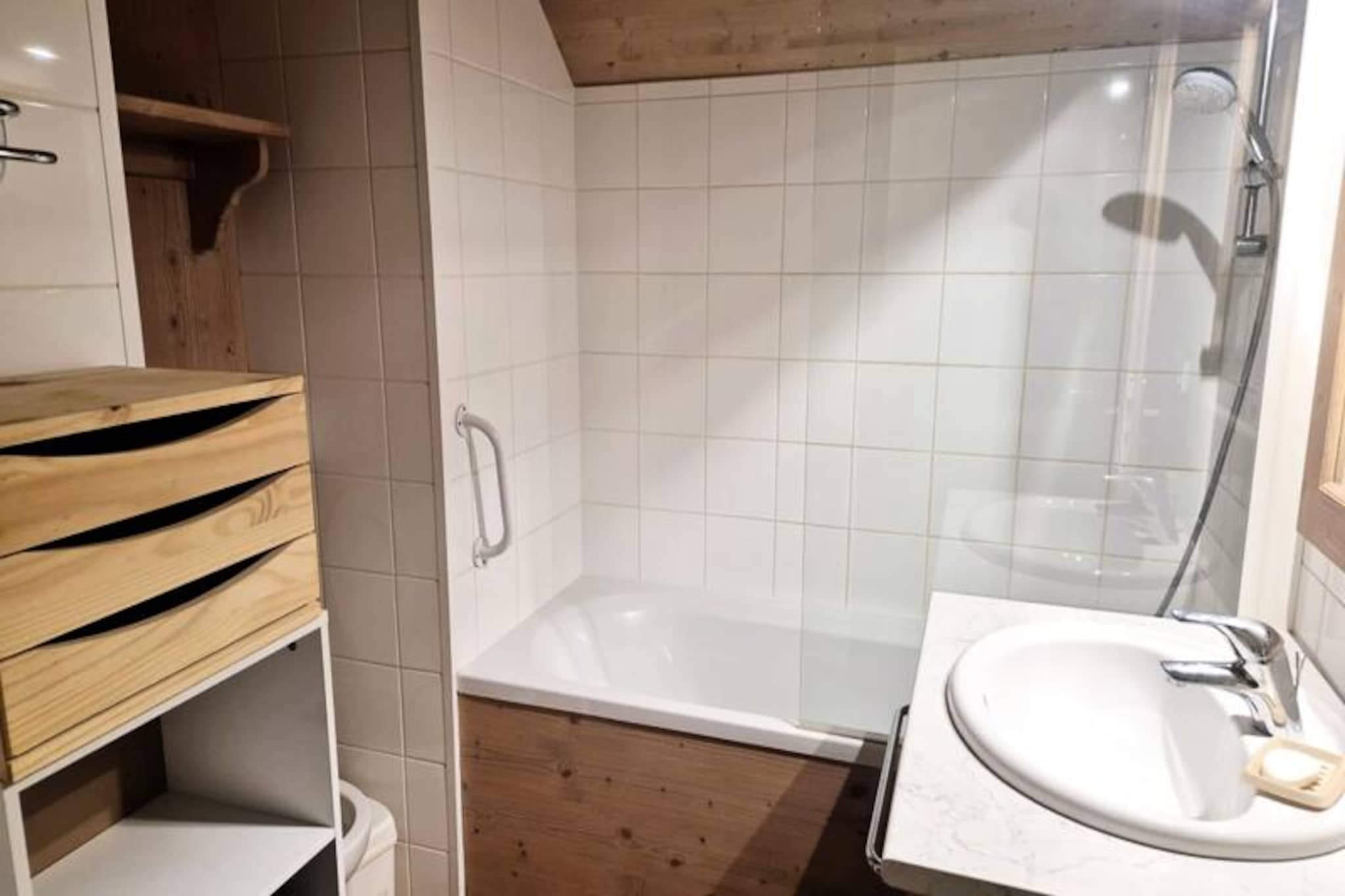 Votre Havre De Paix En Montagne - Chalet 6 Personnes Avec Piscine Et Sauna-Niet-getagd