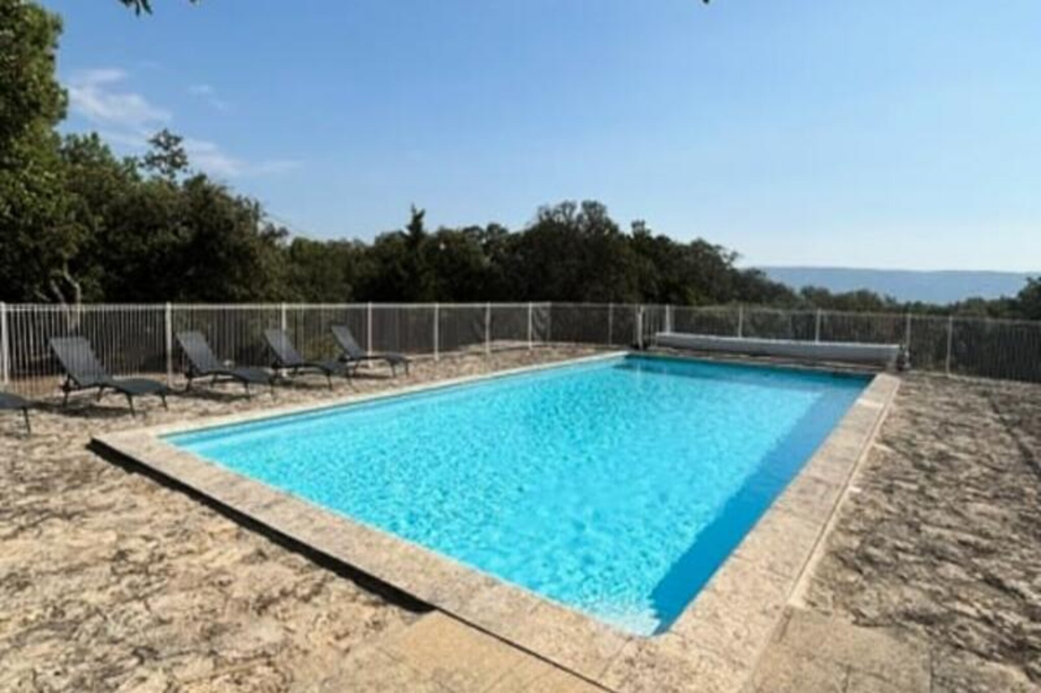 Farmhouse in Gordes with Pool & Views