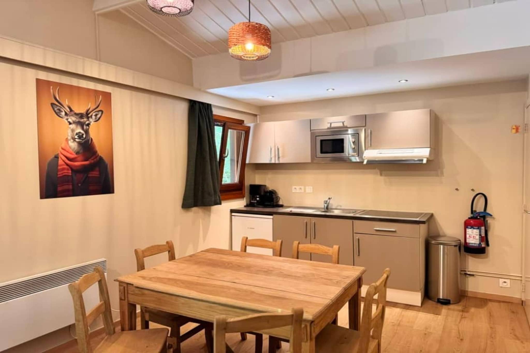 OREE DU BOIS-Salle à manger