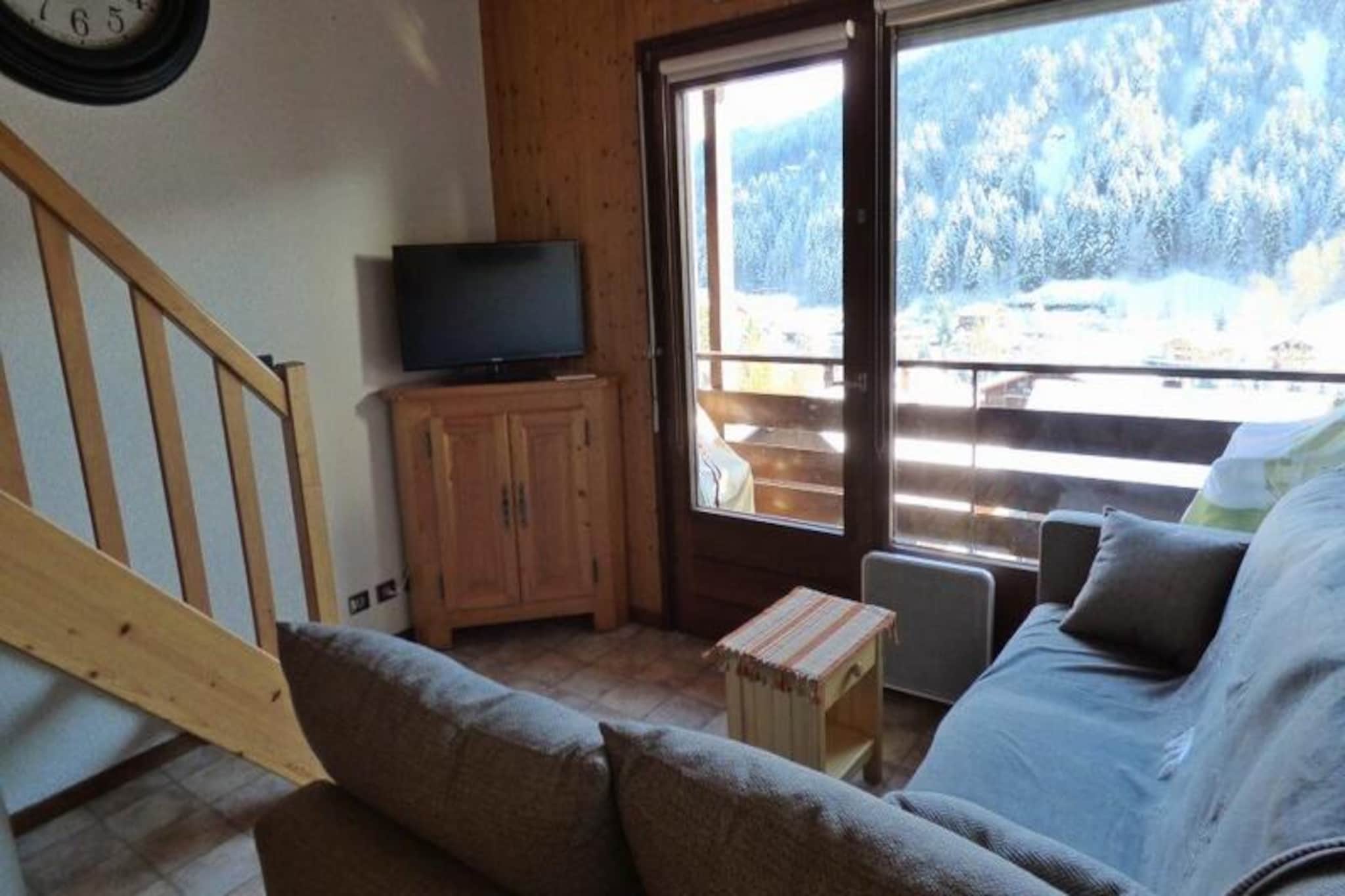 Apartment in Les Parasses with Mountain View