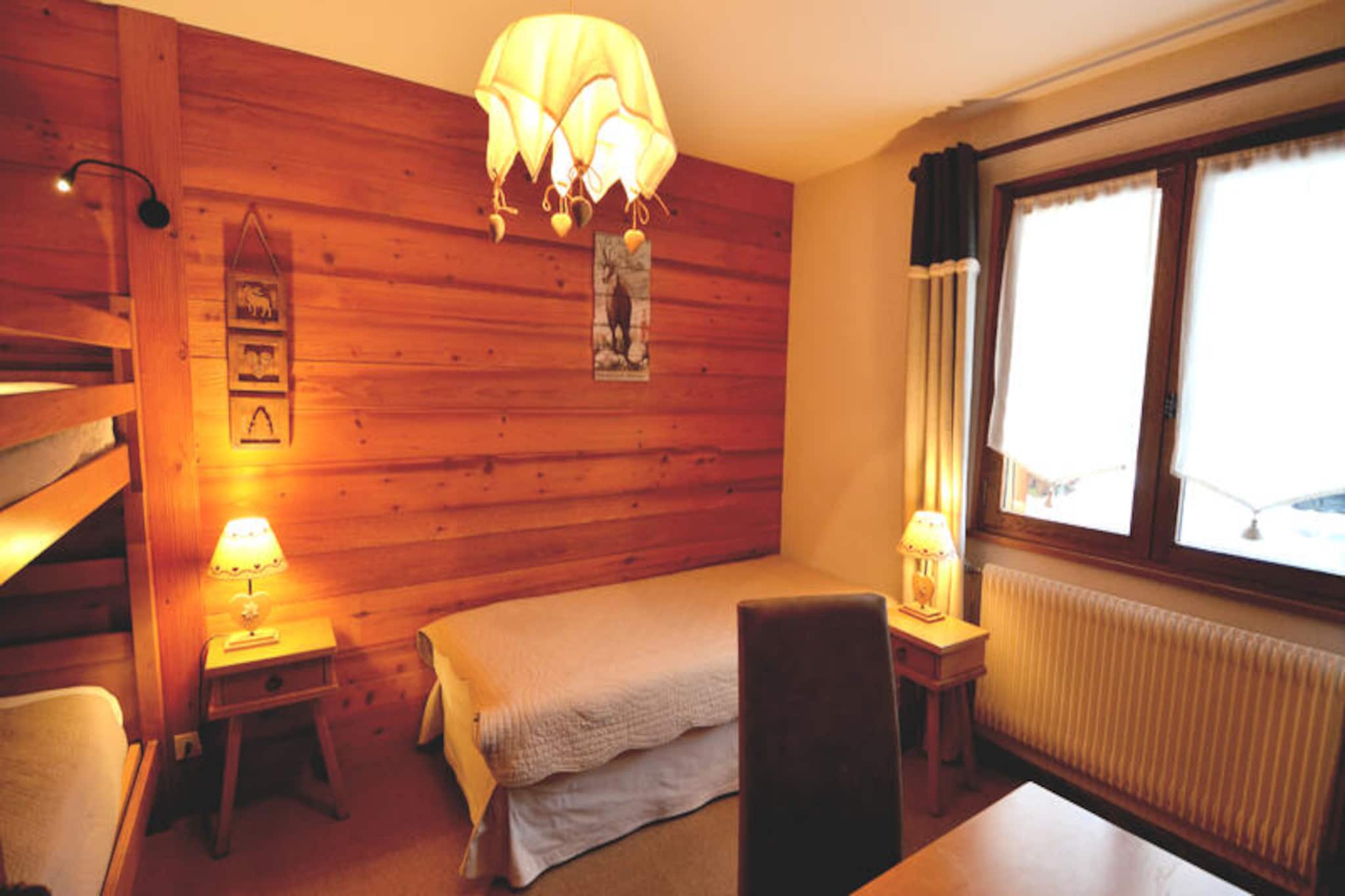 Apartment in Villeneuve near Ski Slopes