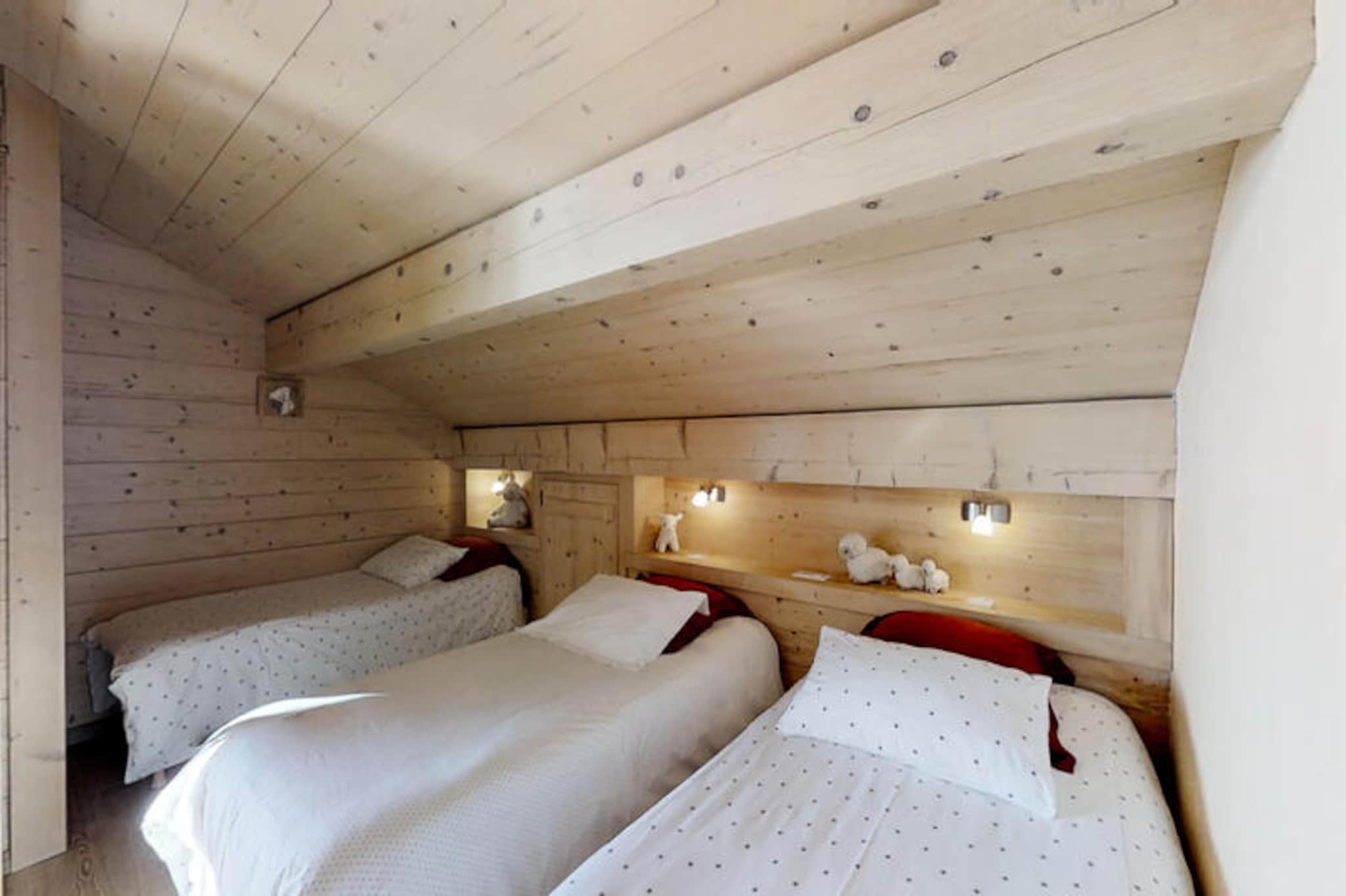 5 Rooms for 9 People