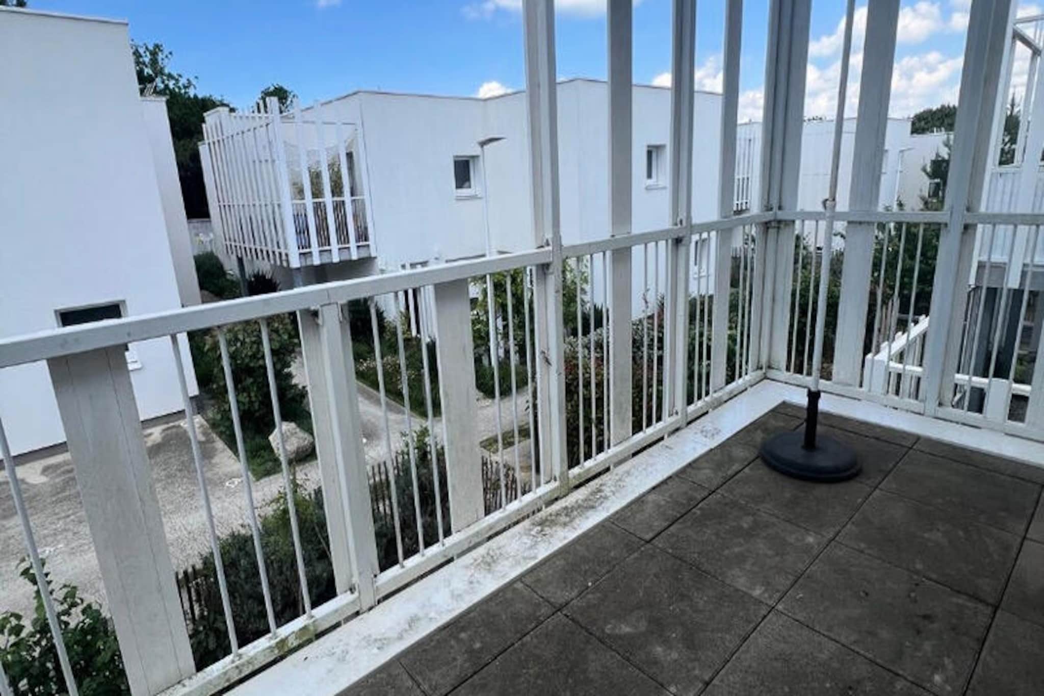 Just a short stroll from the golden sands of the French Atlantic coast, this charming one-bedroom apartment offers a serene escape in a modern, upscale residence. Perfectly situated 500 meters from the beach, it invites you to start your mornings with the soothing sound of waves and end your days with breathtaking sunsets over the ocean. Whether you're seeking a romantic getaway or a peaceful retreat, this property provides the ideal setting for relaxation and rejuvenation.
Located on the first floor, the apartment features a thoughtfully designed layout that combines comfort and style. The bright living area includes a cozy sofa bed, perfect for additional guests, while the bedroom boasts a spacious closet for all your belongings. The fully equipped kitchen allows you to prepare delicious meals with ease, and the bathroom offers a modern shower and toilet. Step out onto the balcony or terrace to enjoy your morning coffee or a glass of wine in the evening. A private parking space ensures convenience throughout your stay.
Beyond the residence, the surrounding area is a haven for beach lovers and outdoor enthusiasts. Explore nearby coastal trails, indulge in fresh seafood at local restaurants, or simply unwind on the pristine beaches. The region also offers opportunities for water sports, cycling, and cultural excursions, making it a versatile destination for all types of travelers.
With linens, towels, and cleaning included in your stay, all you need to do is arrive and immerse yourself in the beauty and tranquility of this coastal gem. Let this apartment be your home away from home as you create unforgettable memories along the French Atlantic coast.