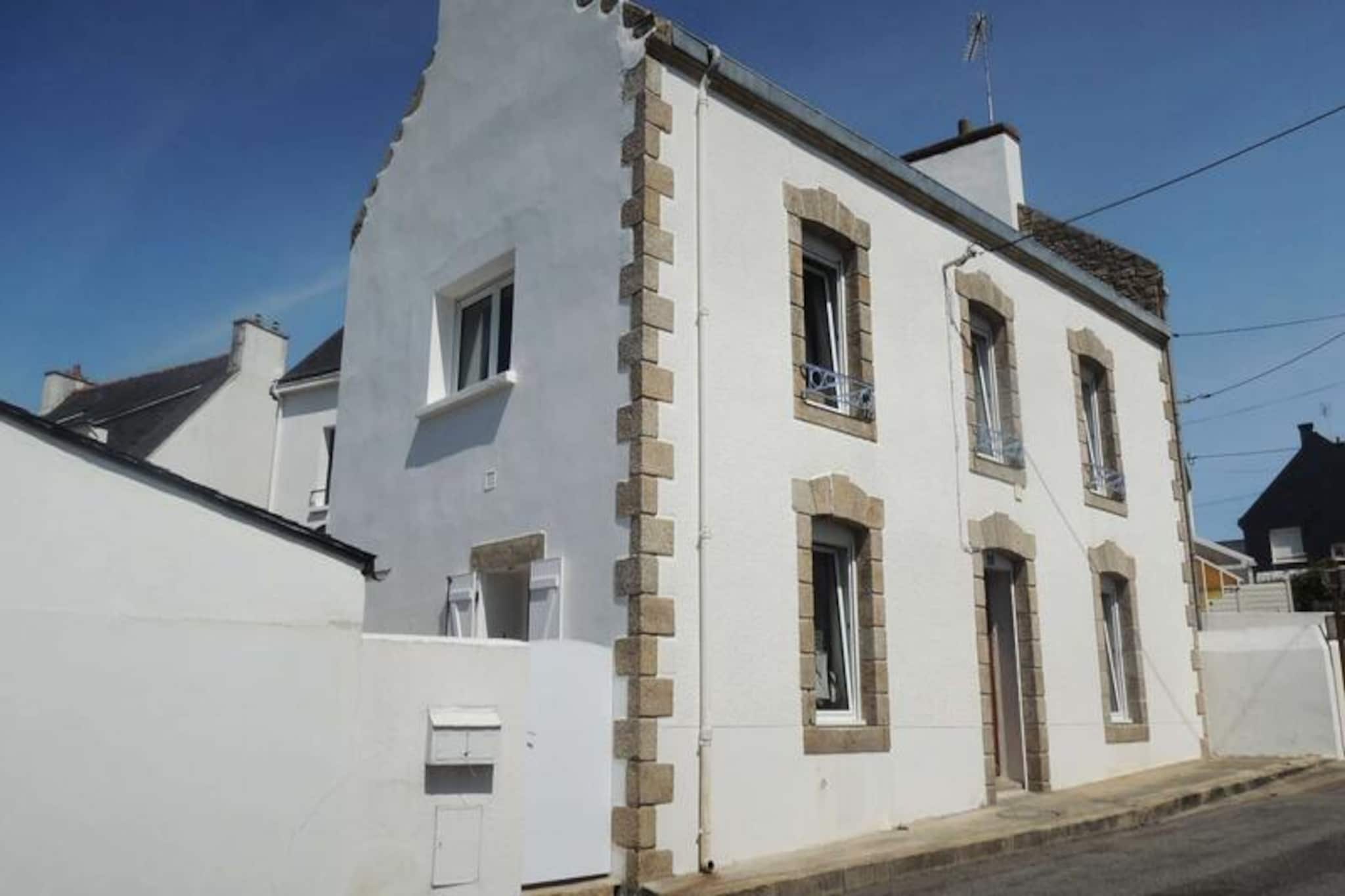 House in Etel near Stunning Beaches