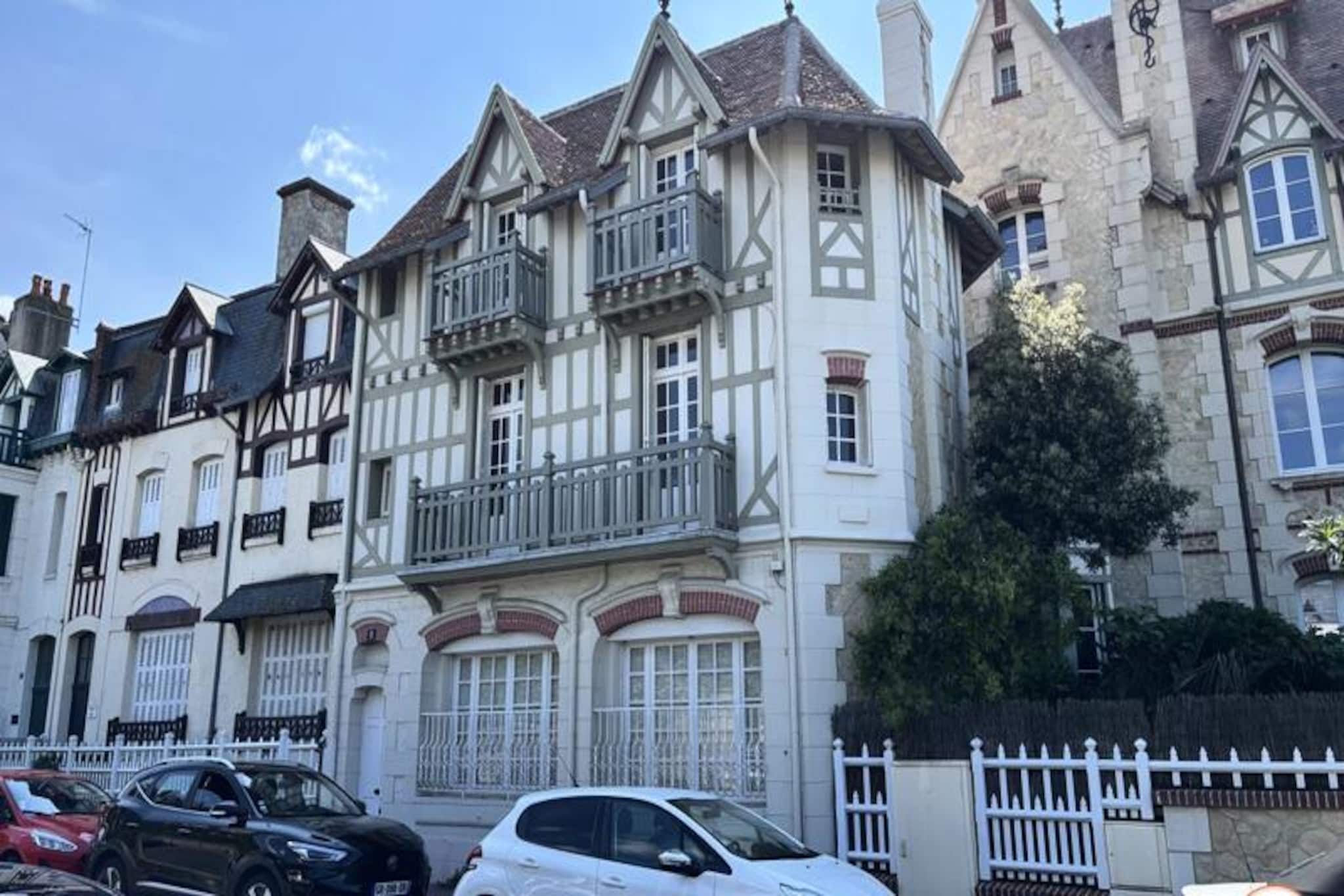 Villa in Deauville with Stunning Sea Views