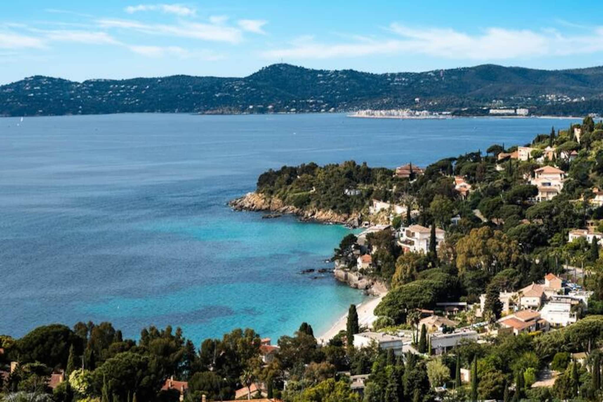 Résidence T2 Rénové Avec Vue Mer Et Grand Balcon – Aiguebelle, Le Lavandou