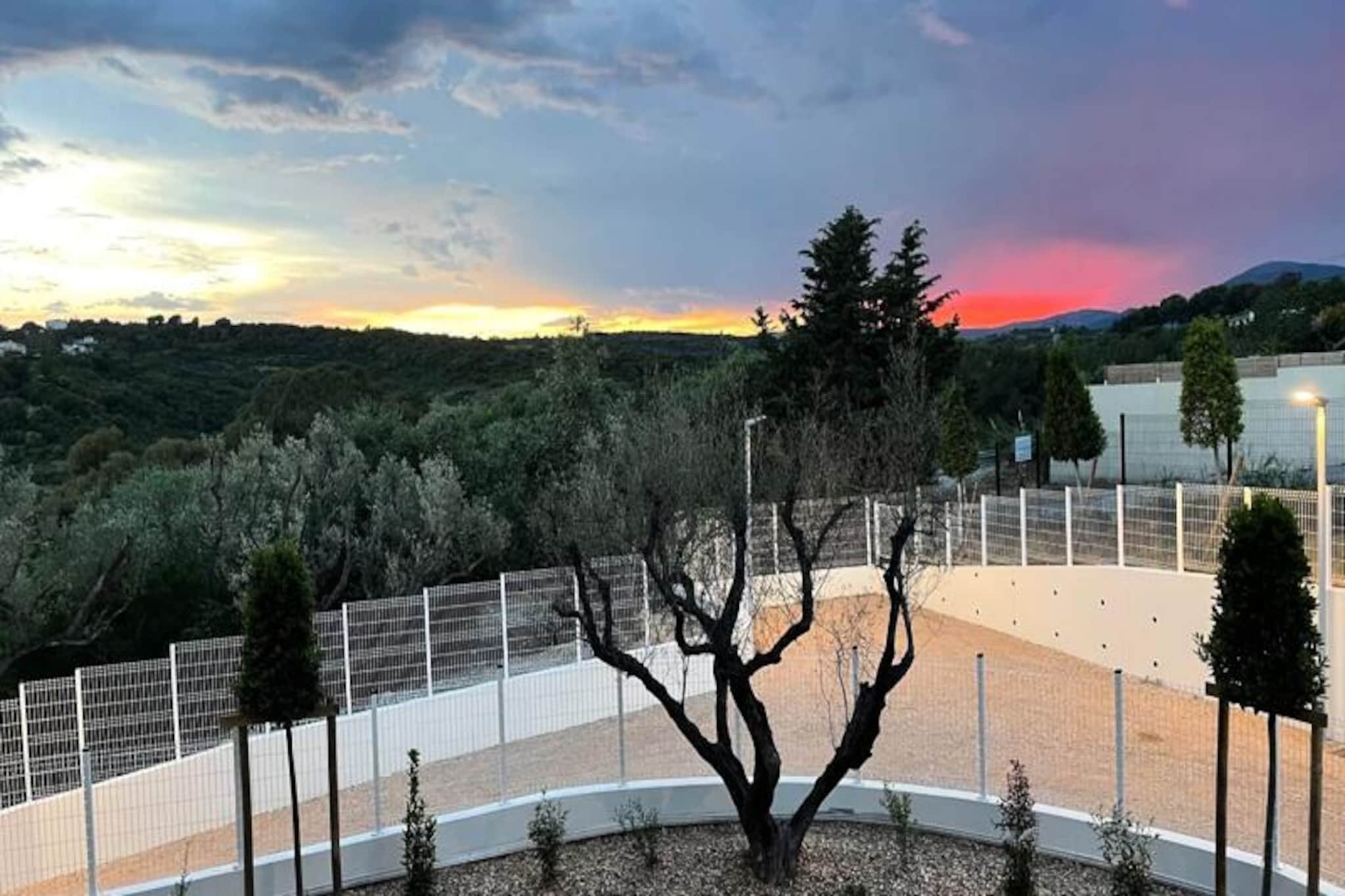 Studio Moderne - Terrasse - Piscine-Untagged