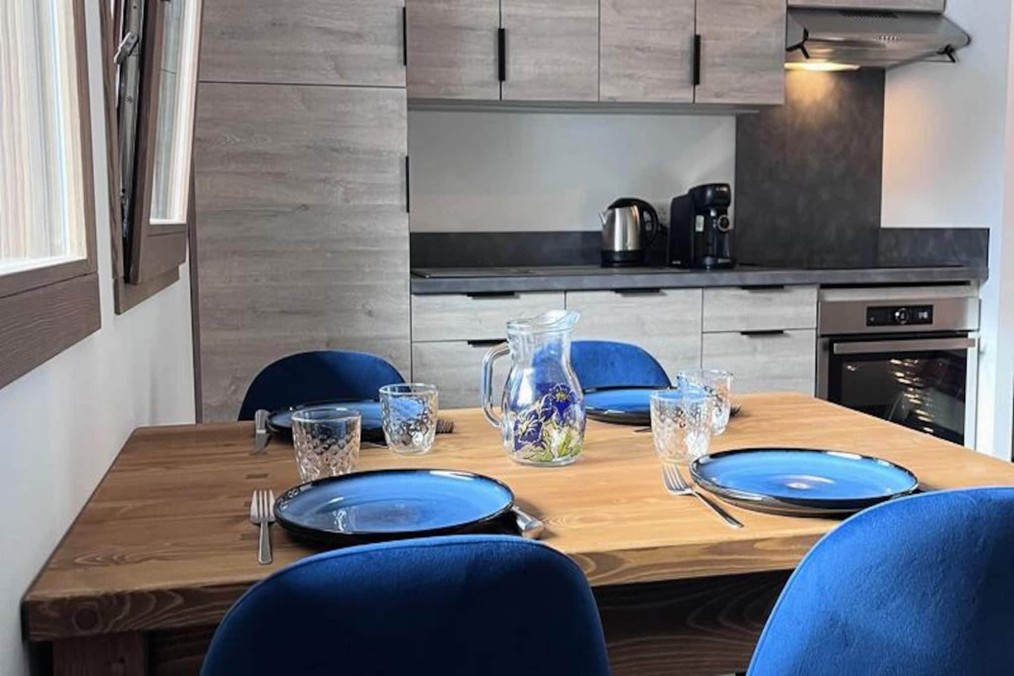 Apartment in Aravis with Mountain Views