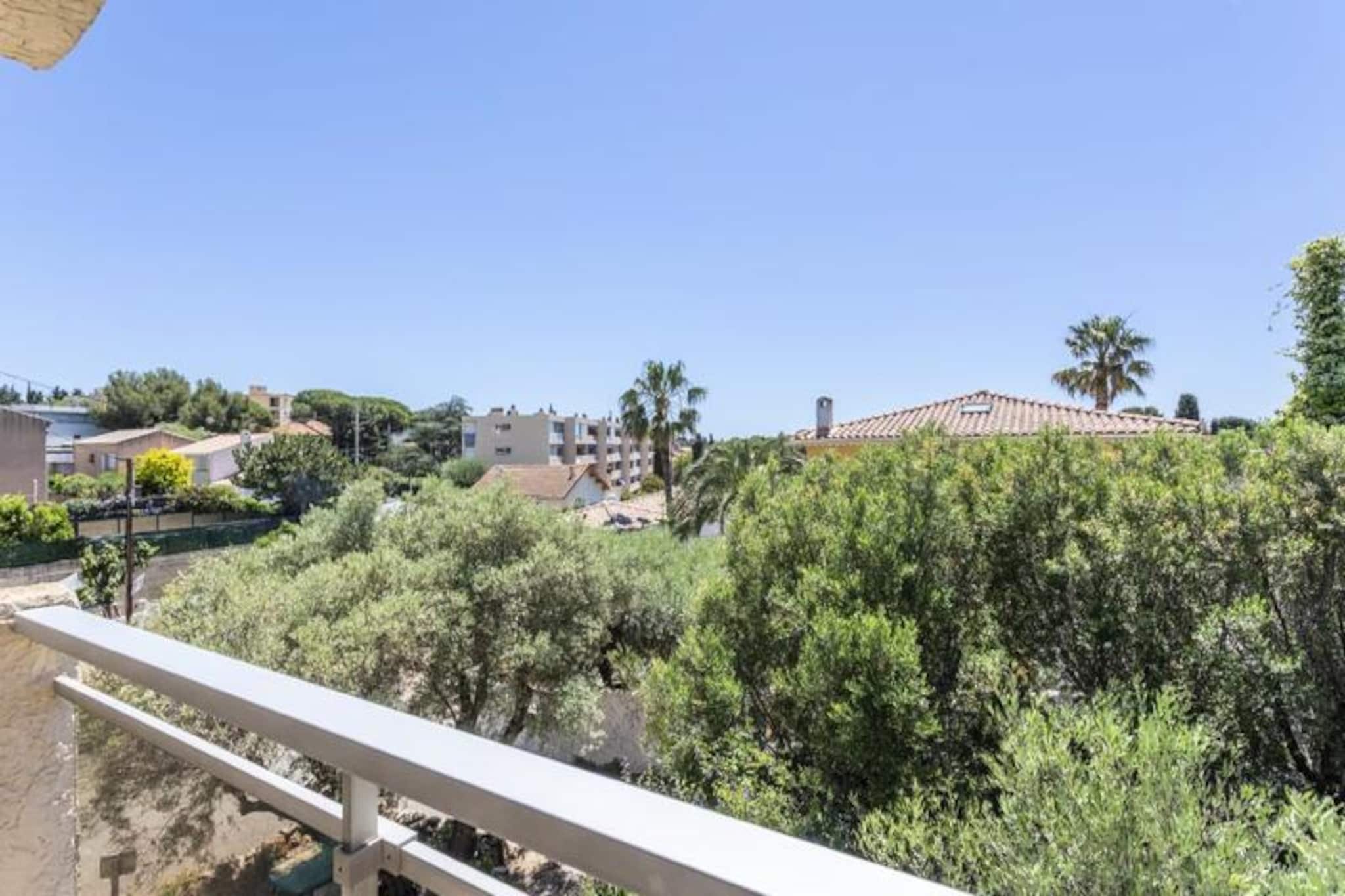 Appartement Balzac --Untagged