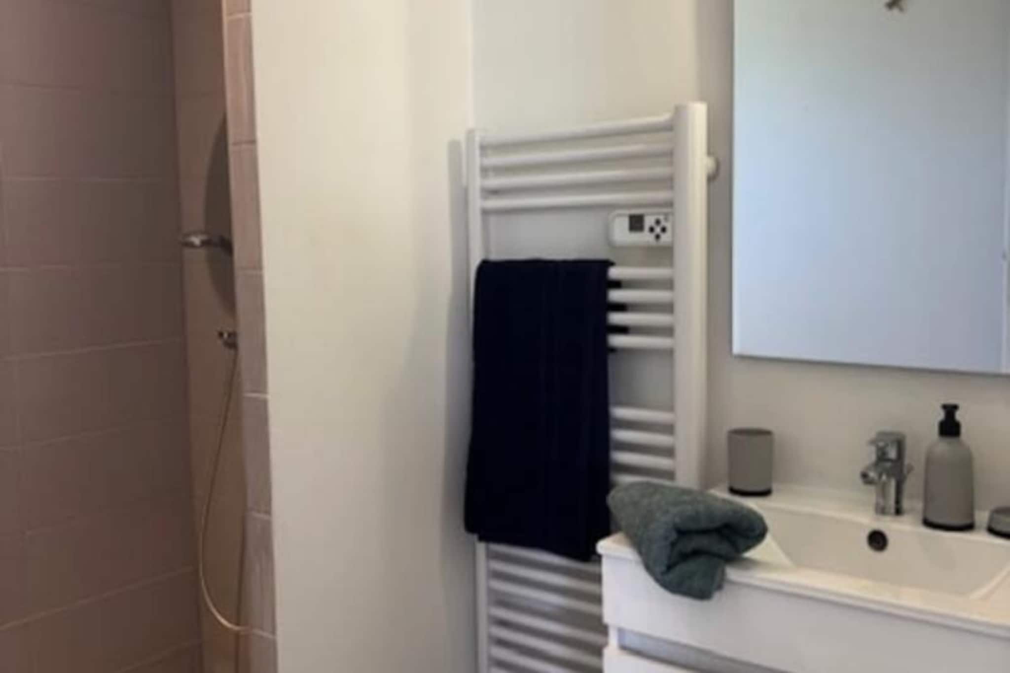 La Lacoste : Charme Et Vue Sur Le Luberon-Untagged