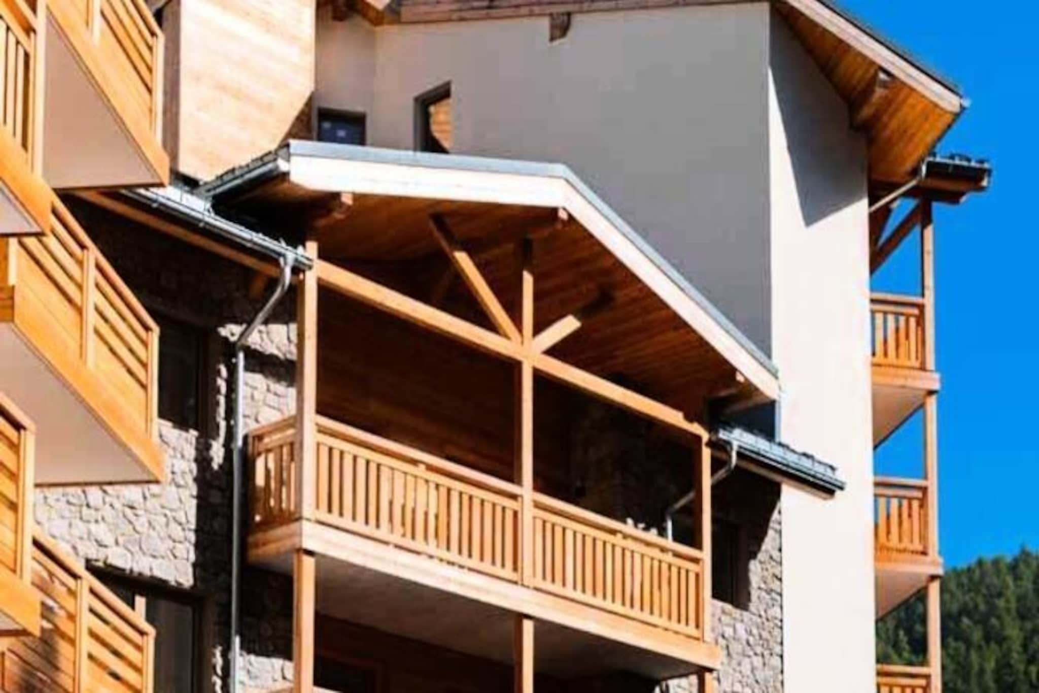 Apartment in Vars near Forêt Blanche Slopes