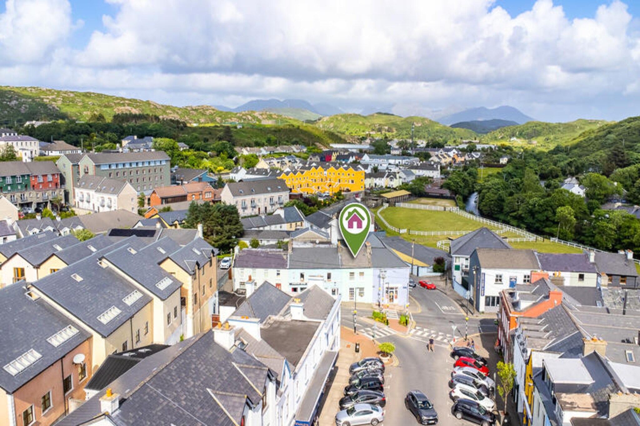 At the edge of Ireland’s rugged Connemara coastline, this charming apartment in Clifden offers an intimate retreat for two amidst breathtaking natural beauty. With its cozy ambiance and thoughtful amenities, it’s the perfect base for exploring the wild landscapes and vibrant culture of this enchanting region. Whether you’re seeking a romantic getaway or a peaceful escape, this property invites you to unwind and reconnect with nature.  
                       The apartment features one bedroom and comfortably accommodates two guests. Though compact at 9 m², it is thoughtfully designed with everything you need for a relaxing stay. Modern conveniences include Wi-Fi, electric heating, a TV, and an iron, while the open-plan kitchen is fully equipped with a refrigerator, microwave, freezer, coffee maker, toaster, and kettle. Prepare delicious meals with ease and enjoy quiet evenings in the comfort of your private haven.  
                       Clifden, often referred to as the ‘Capital of Connemara,’ is just moments away, offering a delightful mix of shops, restaurants, and traditional Irish pubs. Nearby, you’ll find stunning beaches, scenic walking trails, and the iconic Sky Road, which boasts panoramic views of the Atlantic Ocean. Discover the beauty of Connemara National Park or visit Kylemore Abbey, a historic gem surrounded by lush gardens.  
                       Whether you’re exploring the dramatic coastline, indulging in local seafood, or simply soaking in the tranquility of the Irish countryside, this apartment provides the perfect setting for unforgettable memories. Let the charm of Clifden and the magic of Connemara captivate your heart.