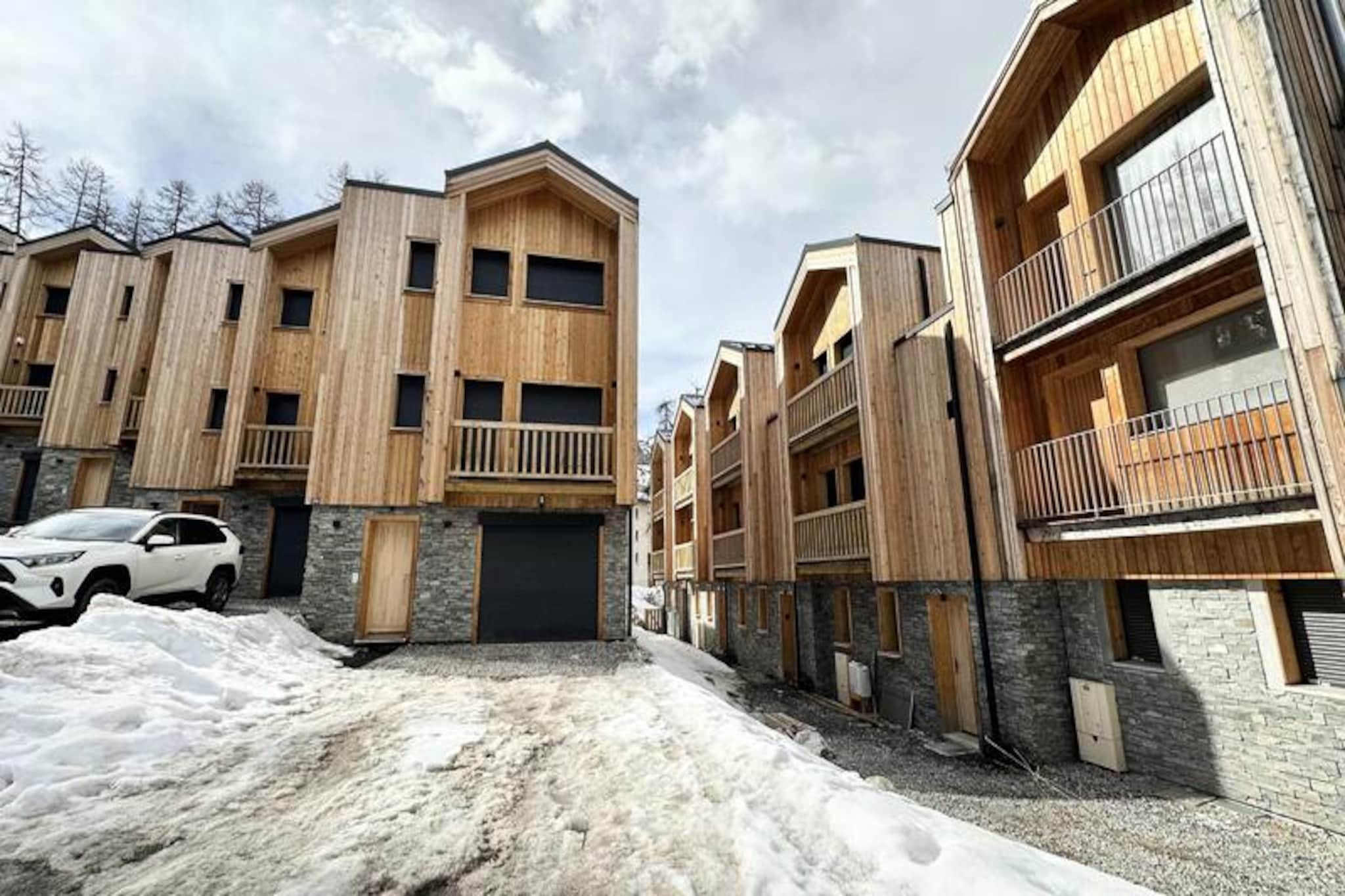 Chalet in Vars near Ski Slopes & Stream