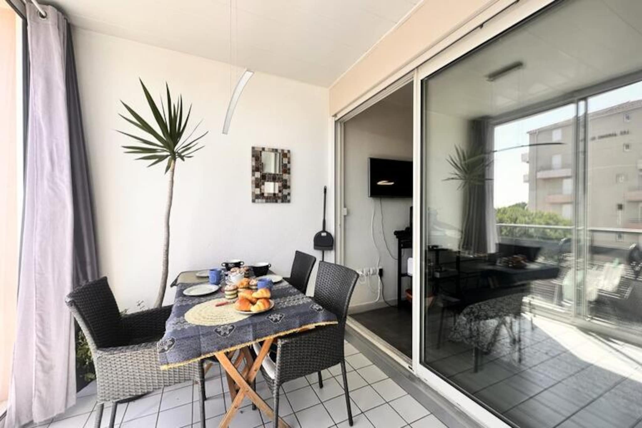 Apartment in Port Camargue near the Beach