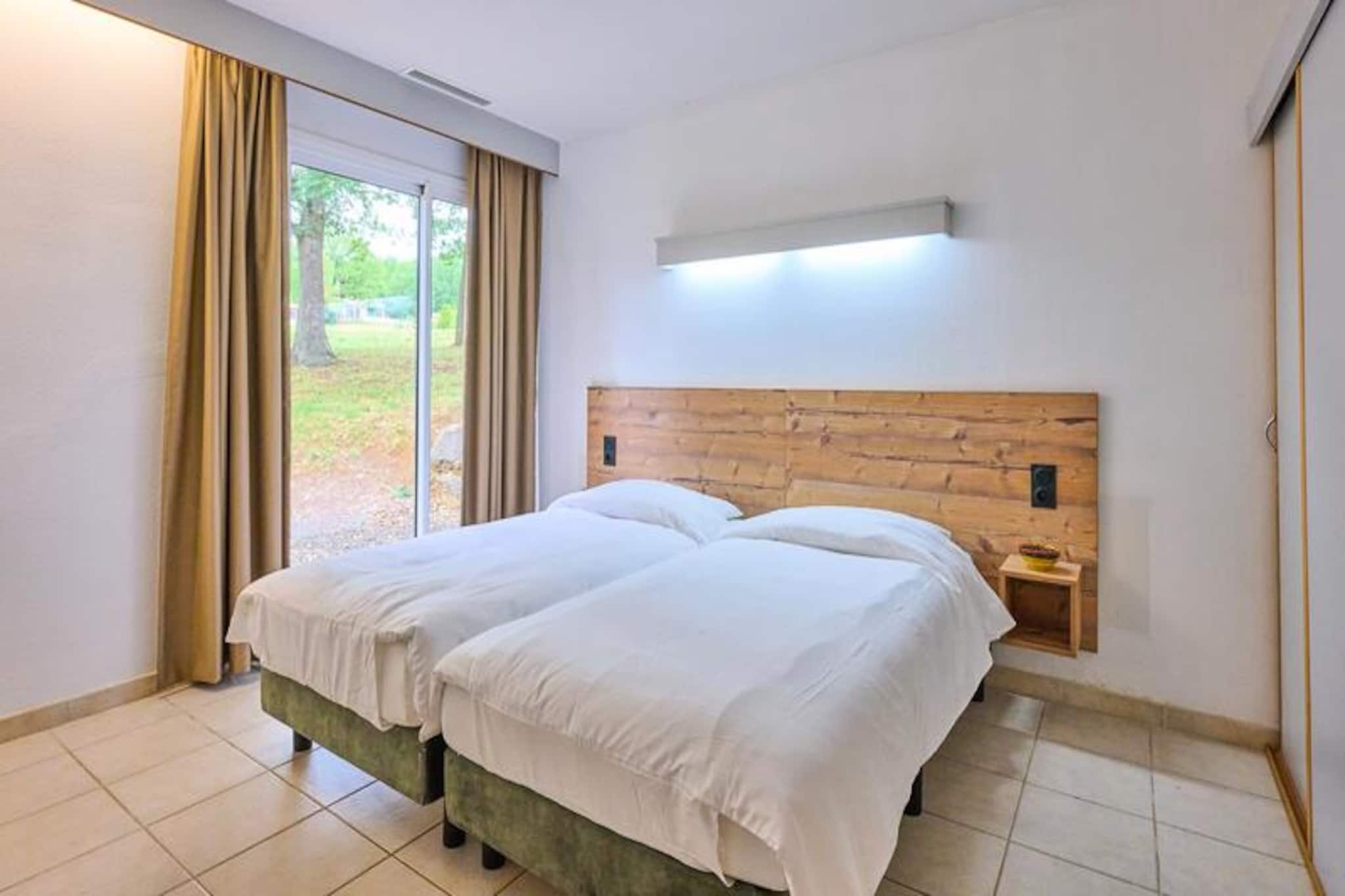 L'Espinet ***-Niet-getagd