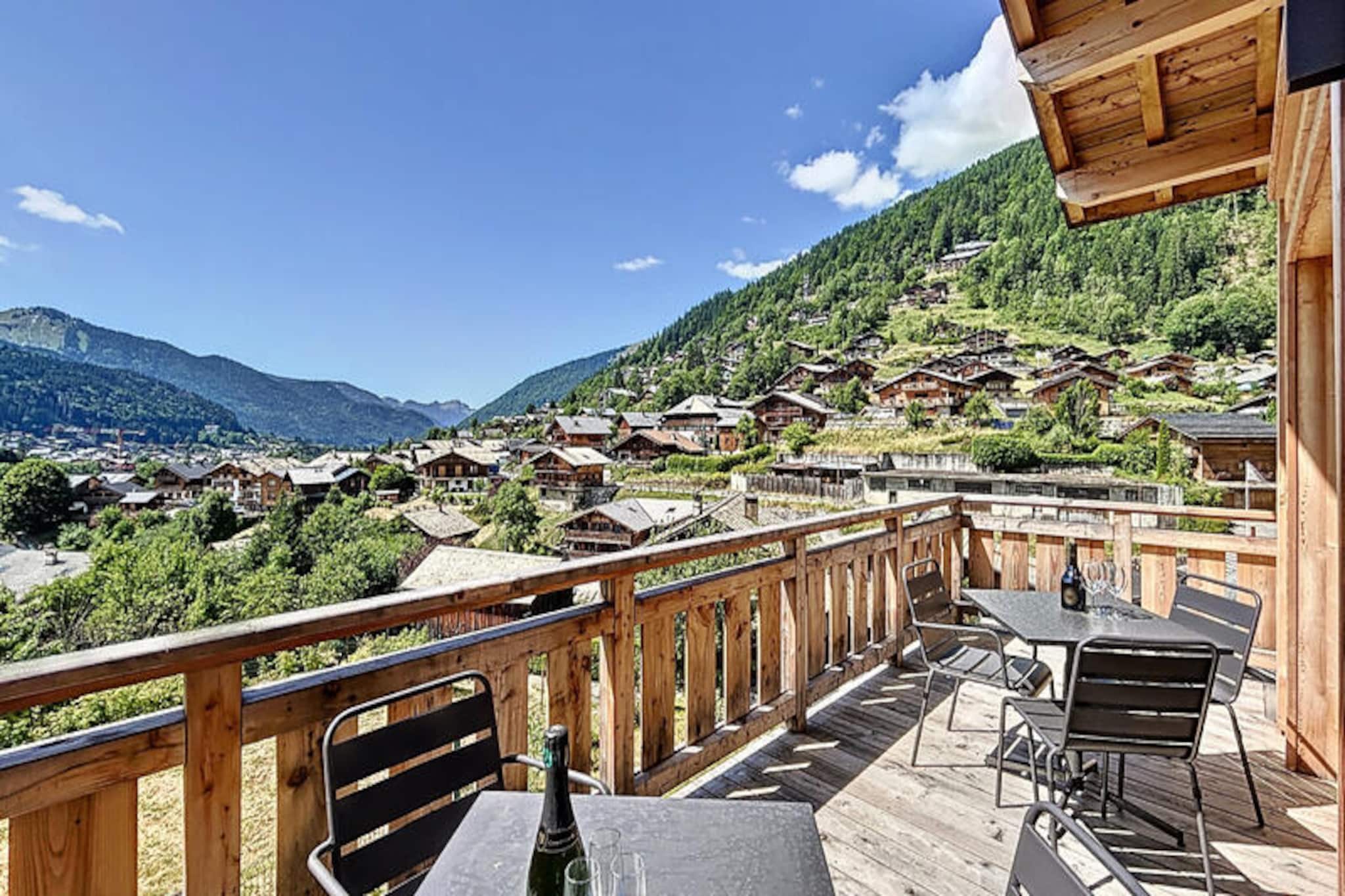 Apartment in Morzine with Panoramic Views