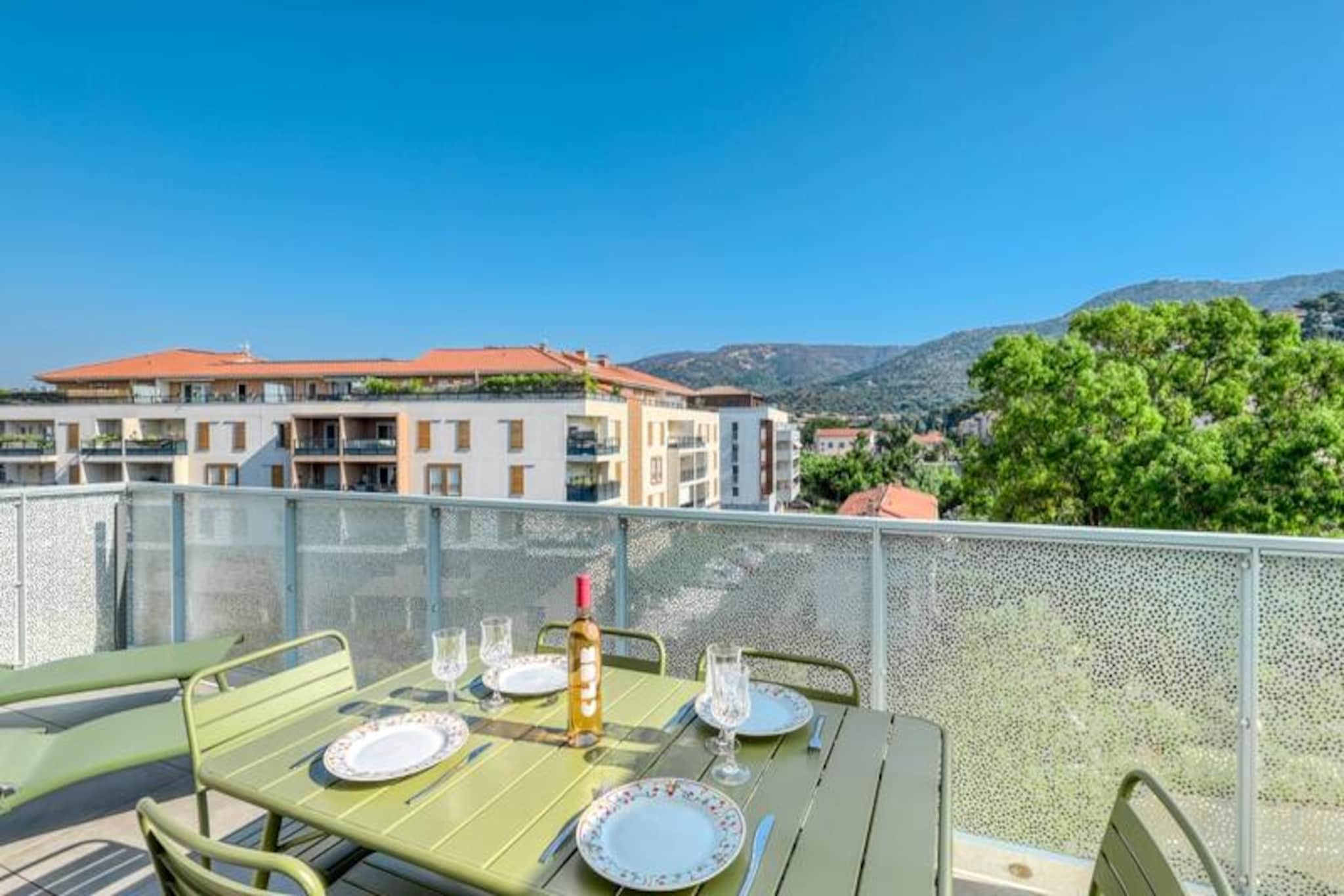 Apartment in Le Lavandou near the beach