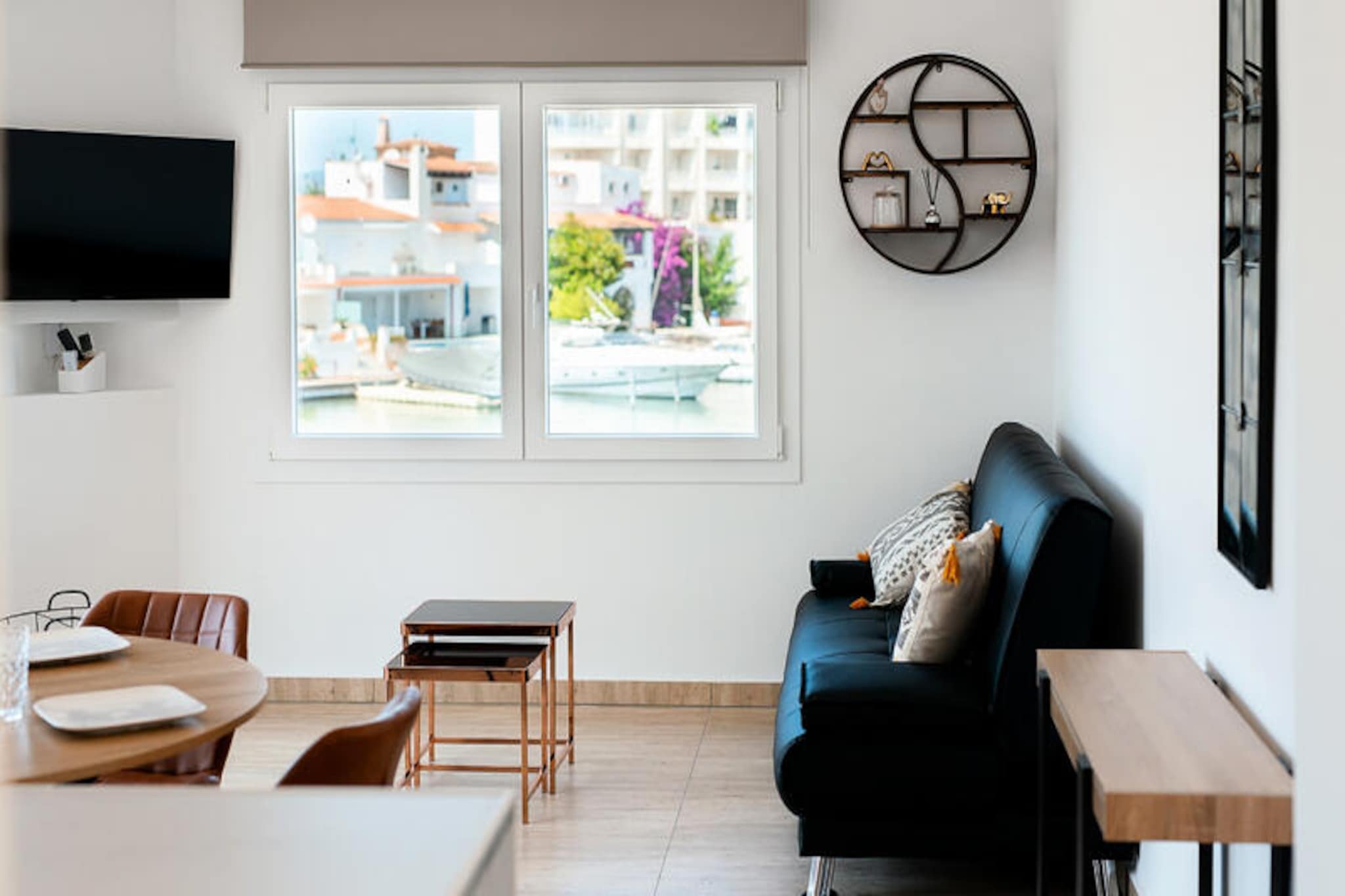 Apartment in Empuriabrava by the Canals