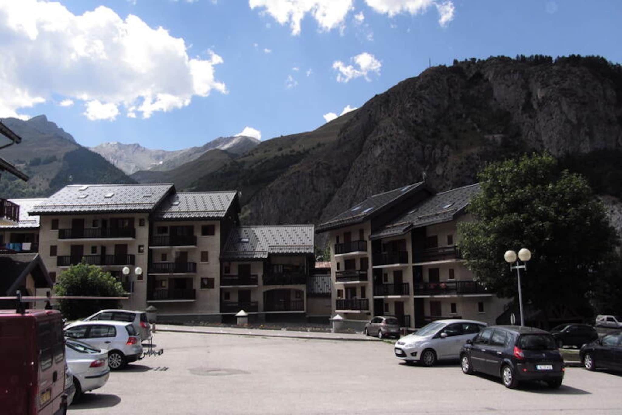 3-room cabin apartment for 6 people, 3-star, east-facing