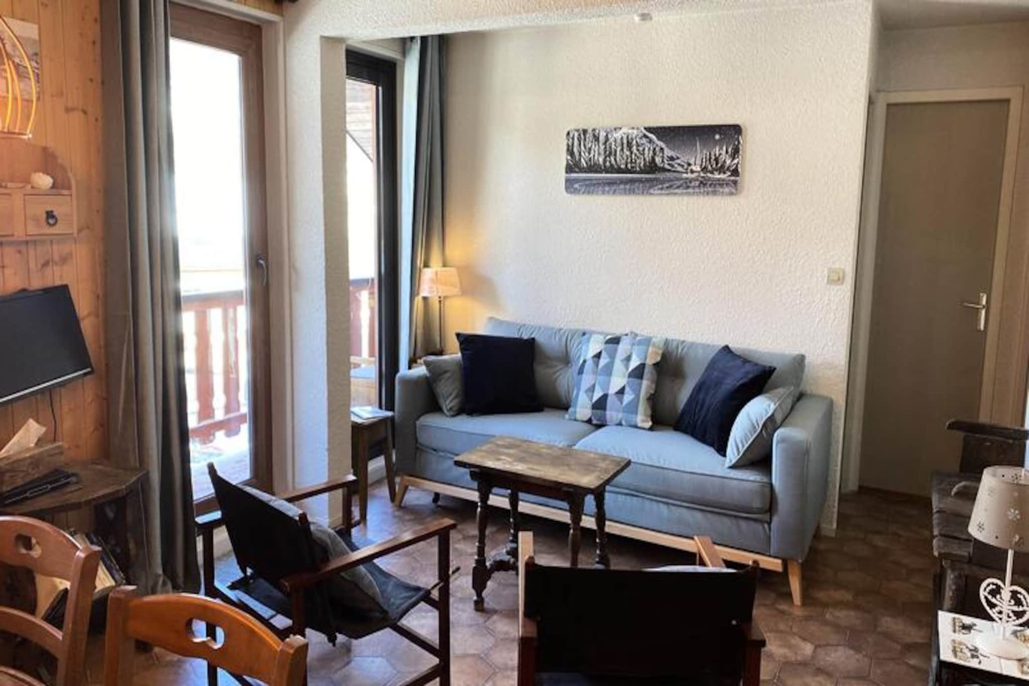 In the heart of the charming alpine village of Valloire, this cozy apartment offers a perfect retreat for both winter and summer escapes. Surrounded by the majestic peaks of the French Alps, its central location in Clos des Etoiles places you just steps away from the vibrant village life, with shops only 130 meters away. Whether you're here to carve through snowy slopes or bask in the summer sun, this residence provides the ideal setting for unforgettable mountain adventures.
The apartment comfortably accommodates up to four guests, featuring two inviting bedrooms. The first bedroom includes a double bed, while the second offers a double bed and a single bunk bed, making it perfect for families or small groups. The living area is warm and welcoming, with a west-facing balcony where you can unwind in the fresh alpine air. A well-equipped kitchenette with modern appliances, including an oven, microwave, dishwasher, and induction hob, ensures you can prepare delicious meals with ease. The bathroom is fitted with a shower, sink, and washing machine, while a separate WC adds extra convenience. For entertainment, enjoy the flat-screen TV, DVD player, and Wi-Fi, making your stay as comfortable as it is memorable.
Winter guests will appreciate the proximity to the Crêt de la Brive gondola lift and the ski school meeting point, just 280 meters away, offering seamless access to the slopes. In summer, the leisure center with its swimming pool, ice rink, and wellness area is only 220 meters away, while a children’s playground is just a short 400-meter stroll. The apartment also includes a ski locker and shared parking for added convenience.
Whether you're seeking thrilling outdoor activities or a peaceful alpine escape, this 3-star-rated accommodation combines comfort, practicality, and an unbeatable location. With its picturesque surroundings and easy access to all Valloire has to offer, this is the perfect base for creating cherished memories in the mountains.