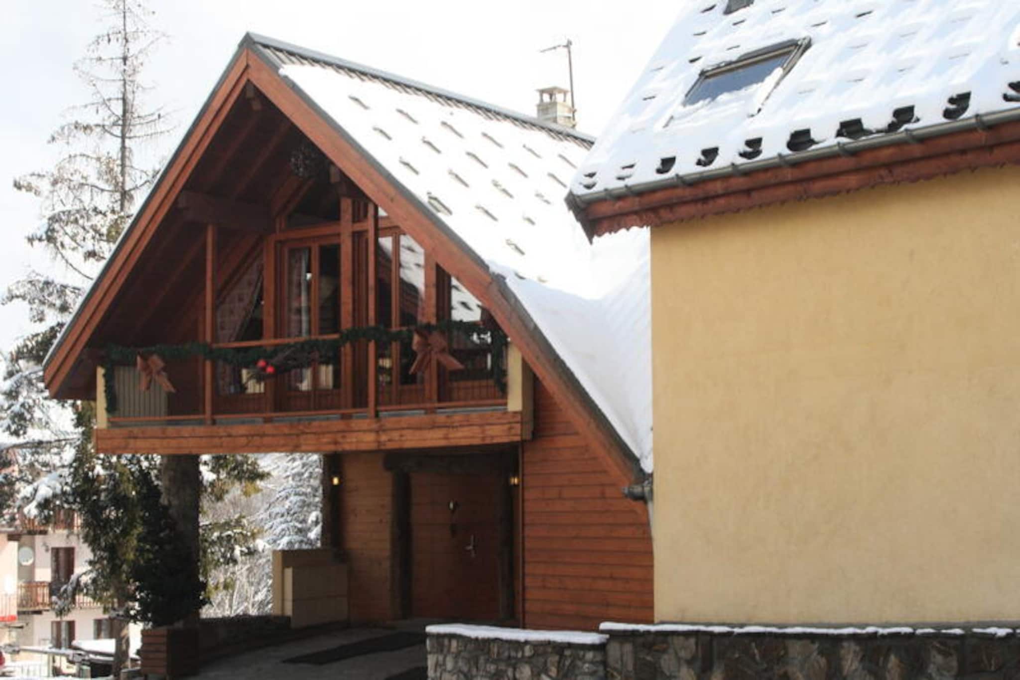 Chalet in Les Verneys near Ski Lift