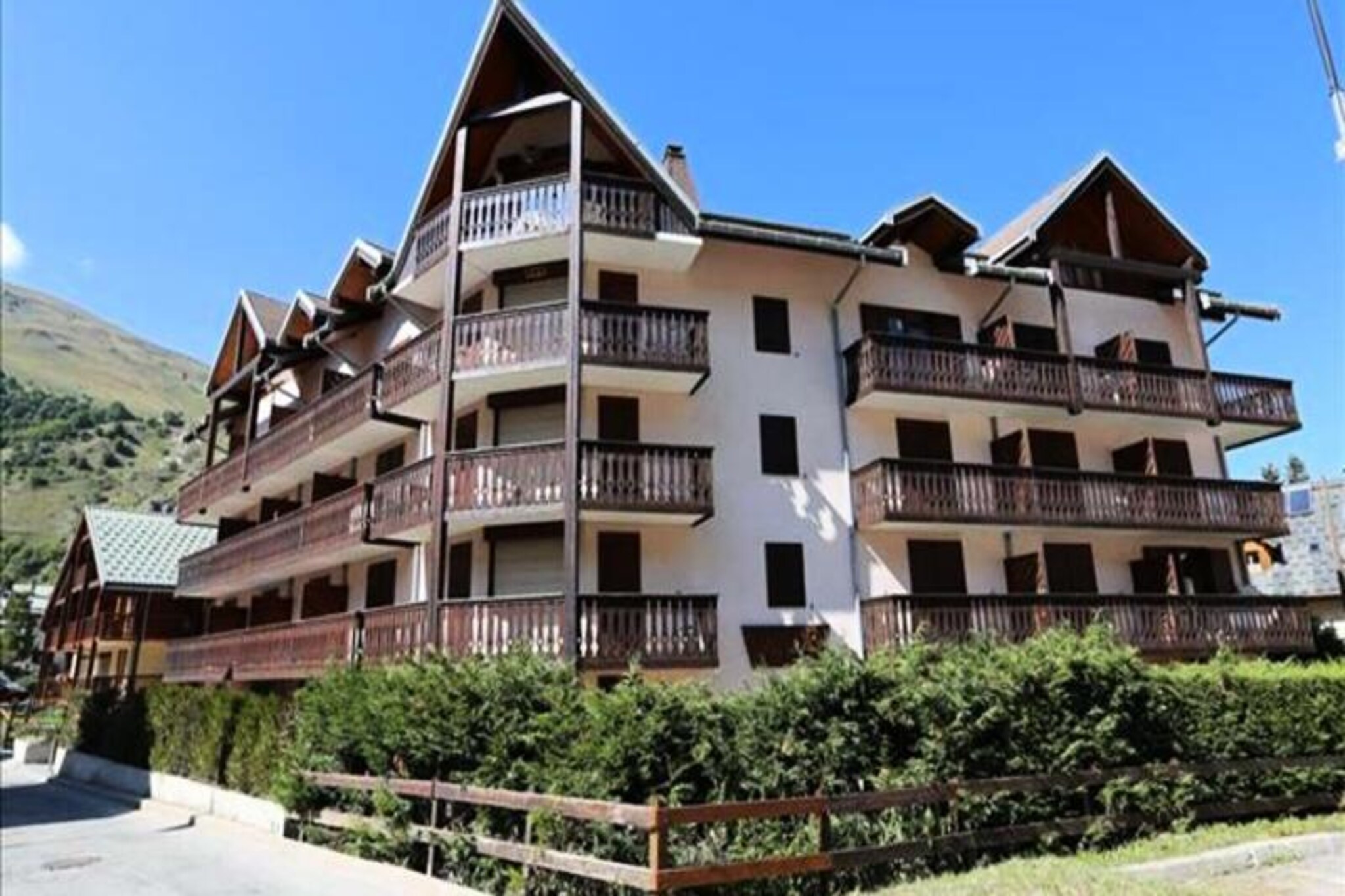 2-room cabin apartment for 4 people, south-east facing